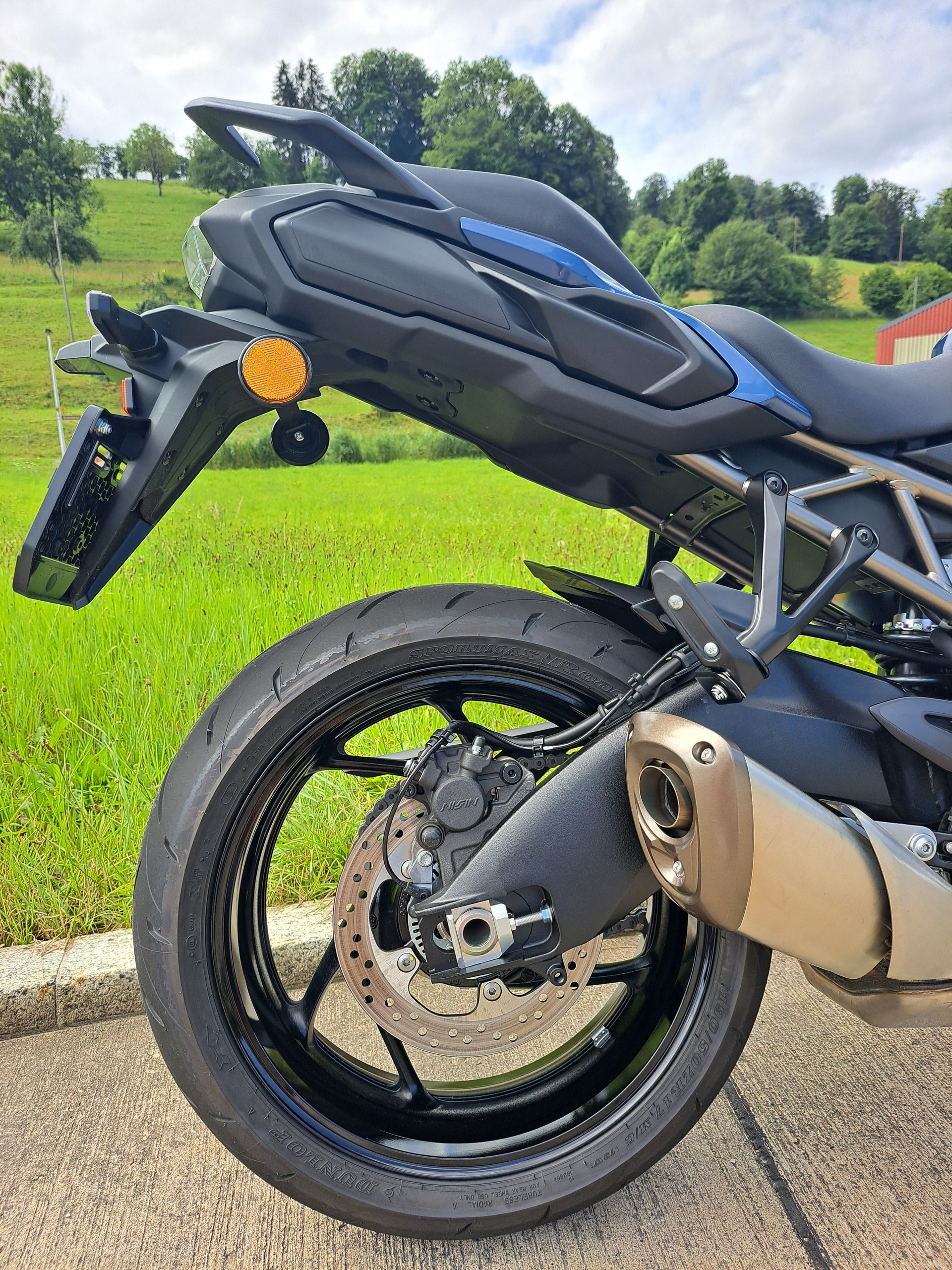 SUZUKI GSX-S 1000 GT-image-7