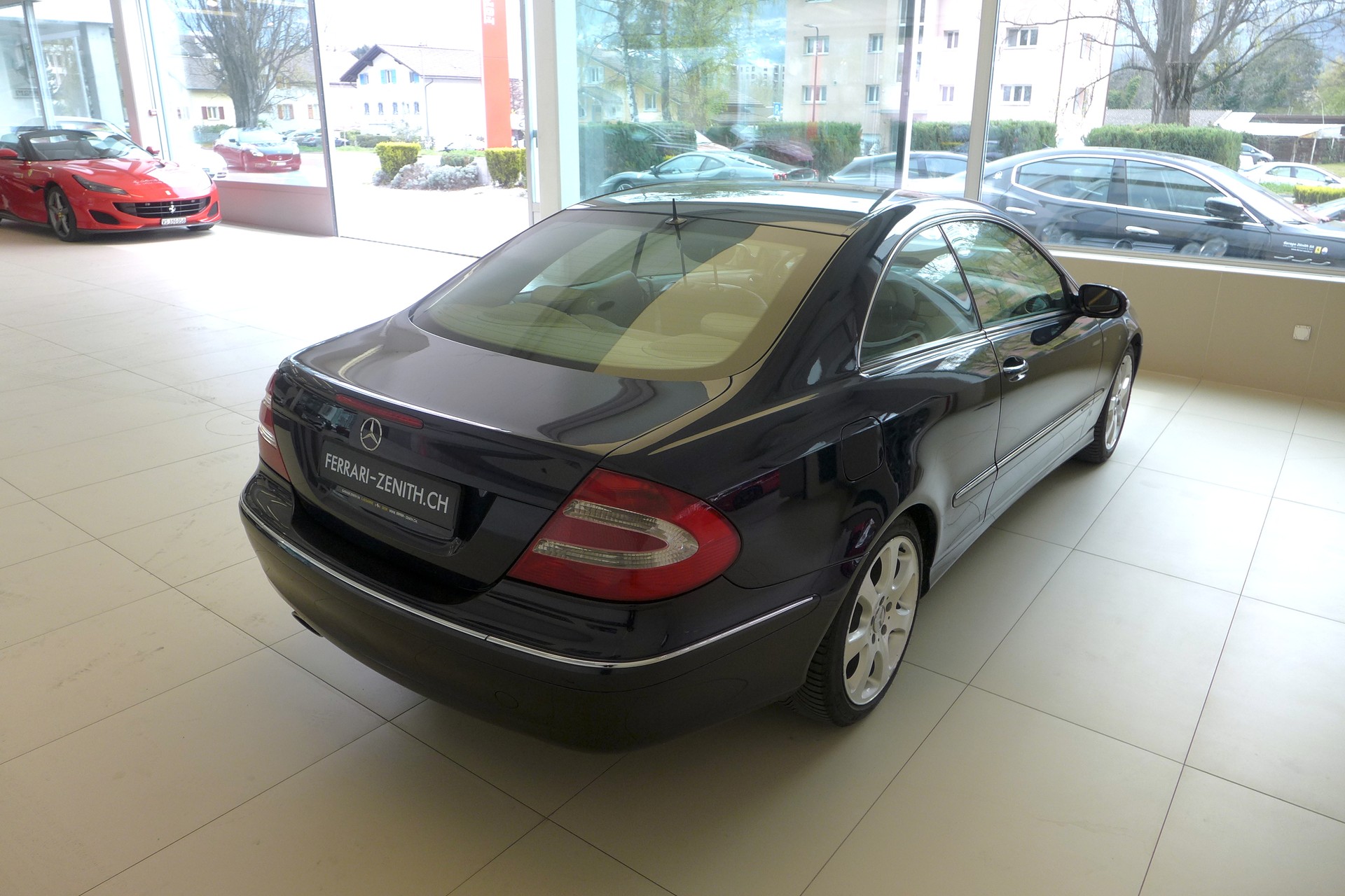 MERCEDES-BENZ CLK 500 Elégance Automatic-image-4