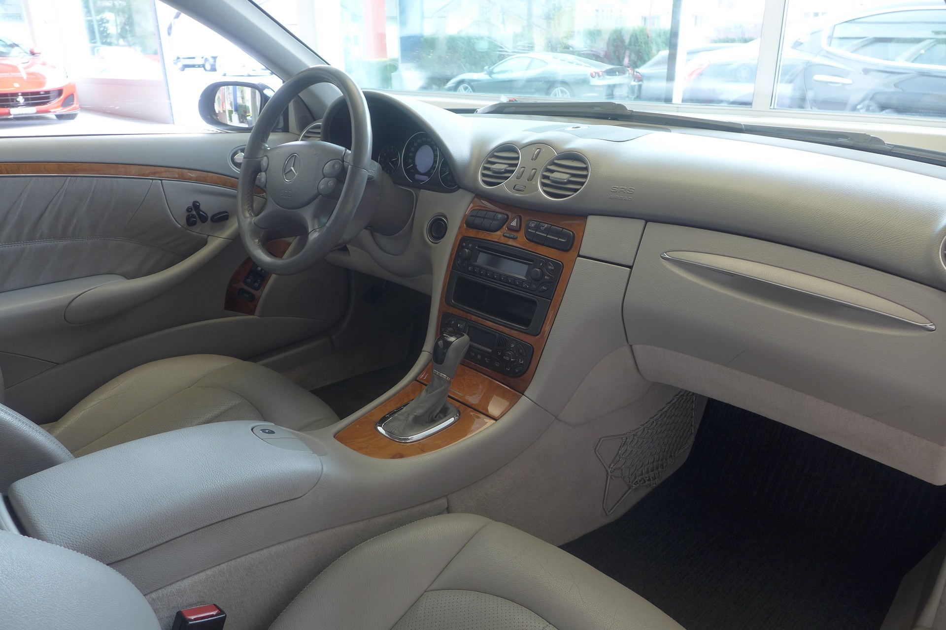 MERCEDES-BENZ CLK 500 Elégance Automatic-image-11
