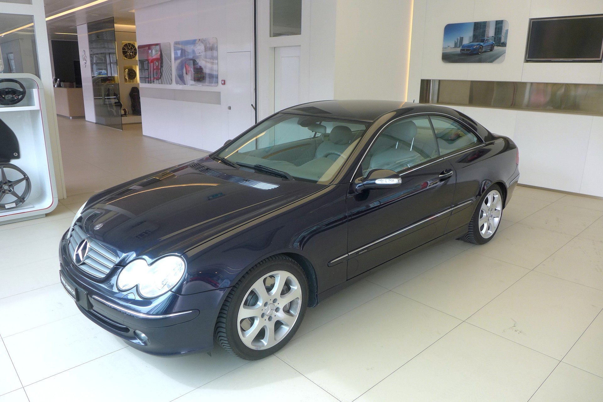 MERCEDES-BENZ CLK 500 Elégance Automatic