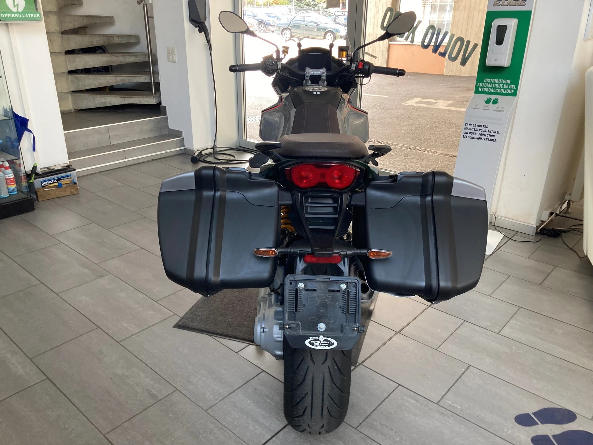 MOTO GUZZI V100 Mandello S-image-2