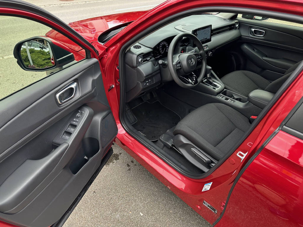 HONDA HR-V 1.5 i-MMD Elegance-image-9