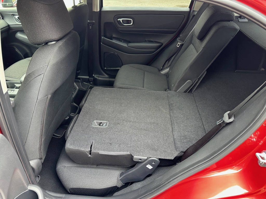 HONDA HR-V 1.5 i-MMD Elegance-image-14