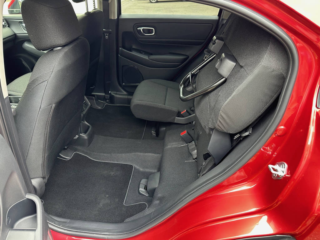 HONDA HR-V 1.5 i-MMD Elegance-image-15
