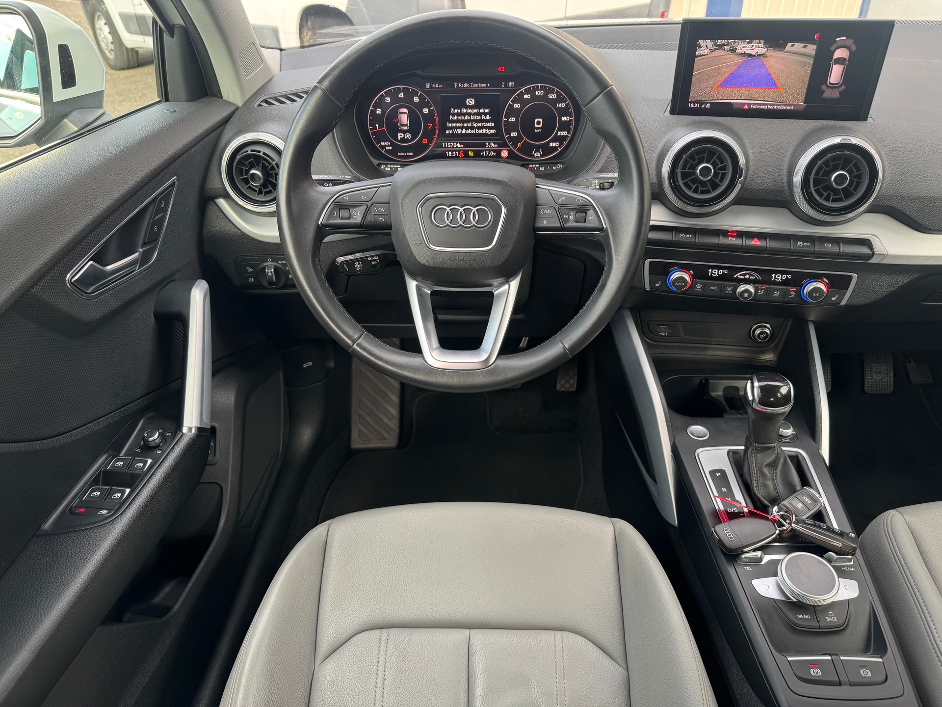 AUDI Q2 40 TFSI advanced Attraction quattro S-tronic-image-10