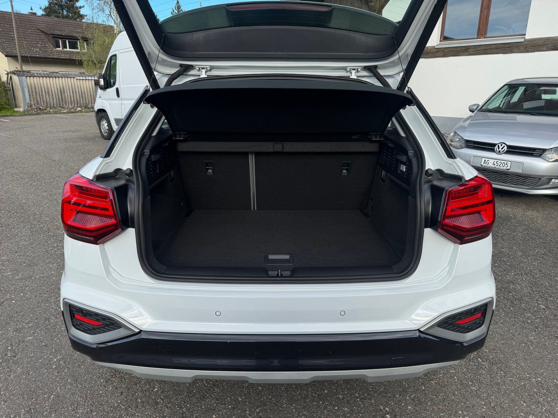 AUDI Q2 40 TFSI advanced Attraction quattro S-tronic-image-14