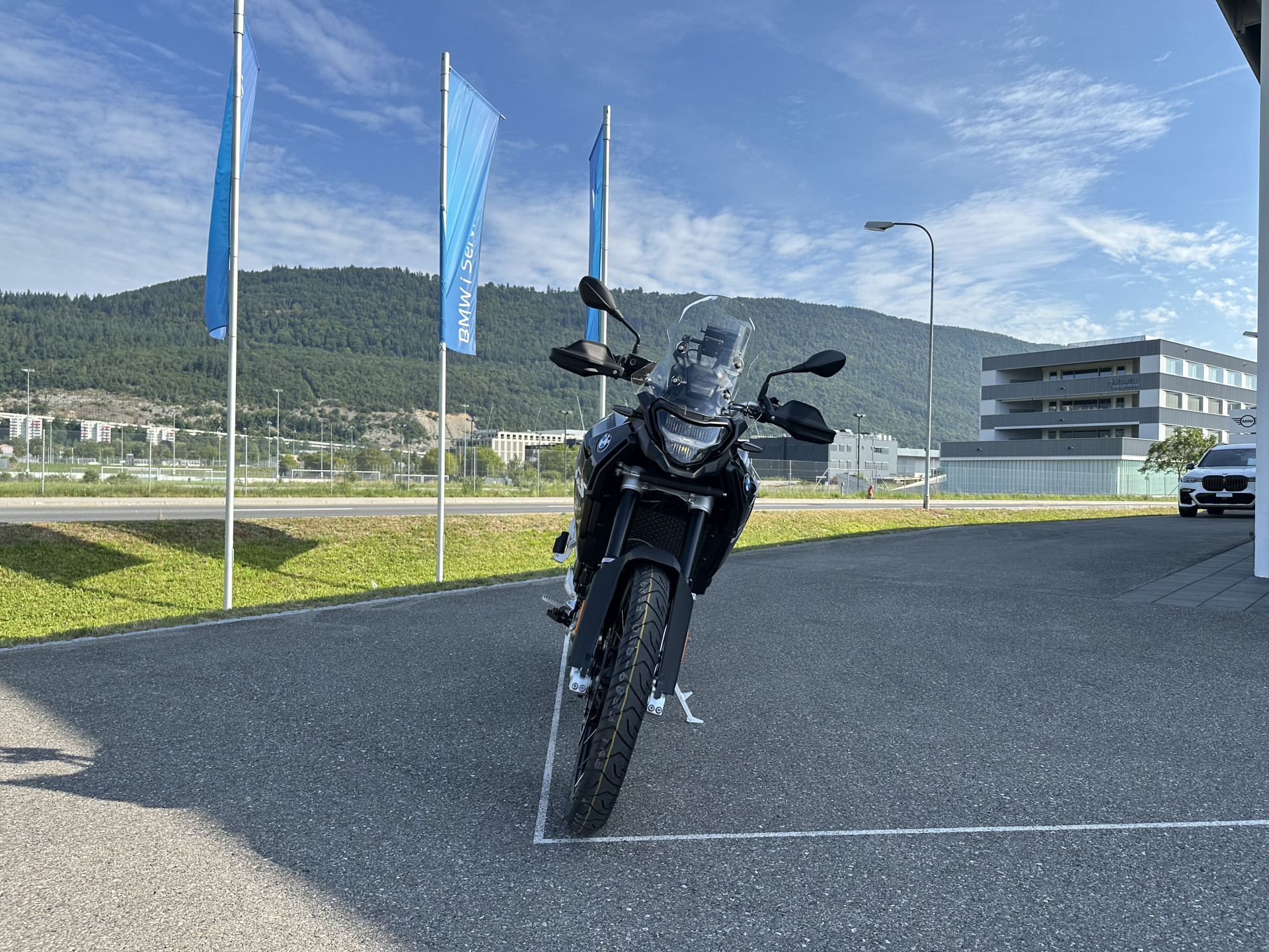 BMW F 900 GS-image-12