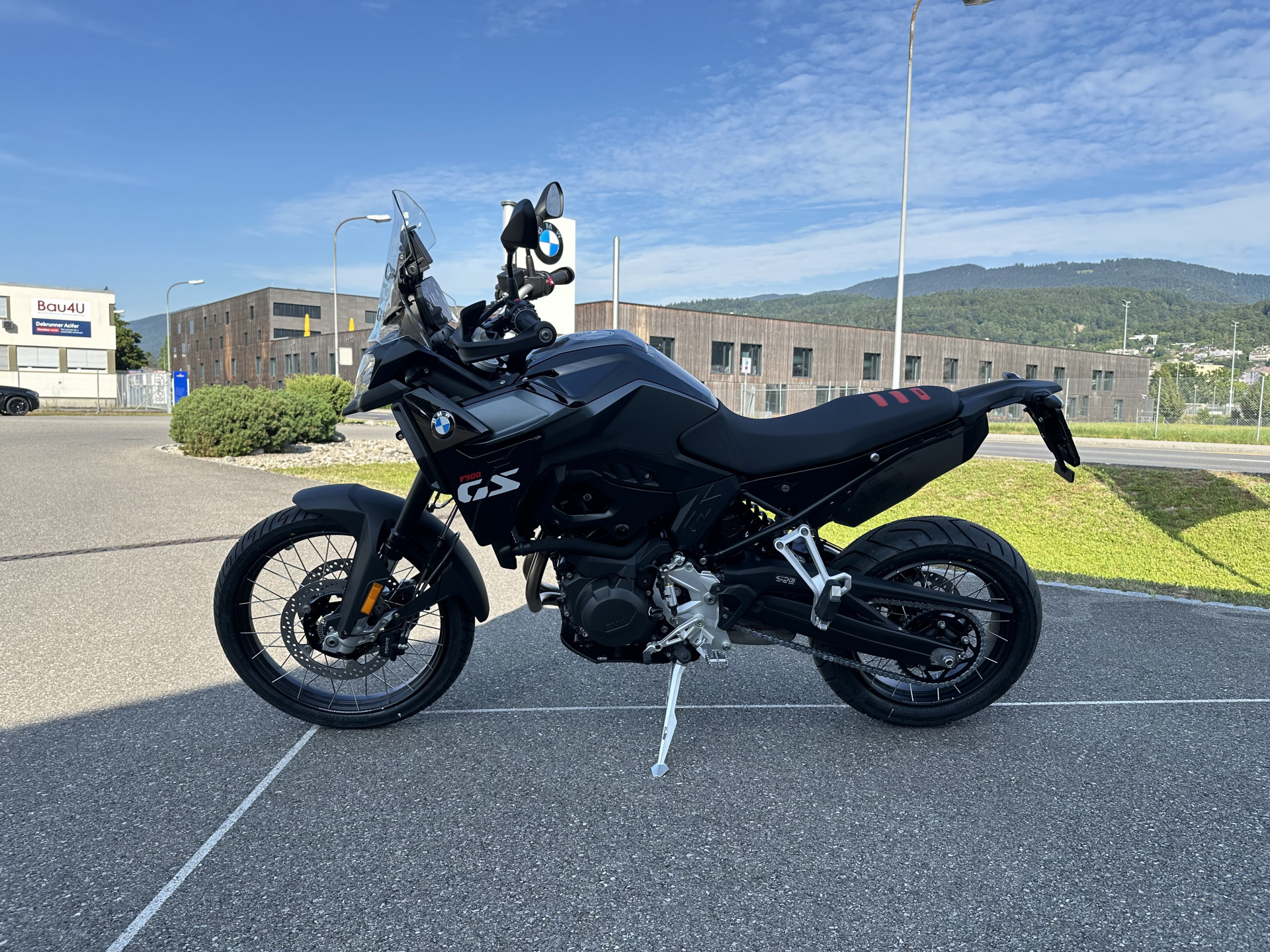 BMW F 900 GS-image-6
