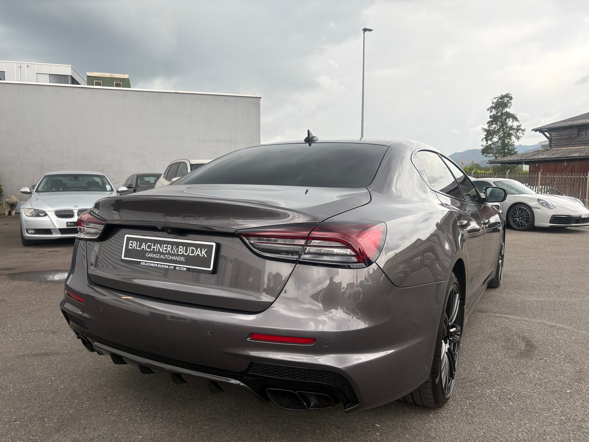 MASERATI Quattroporte 3.8 V8 Trofeo Automatica-showroom-element-3