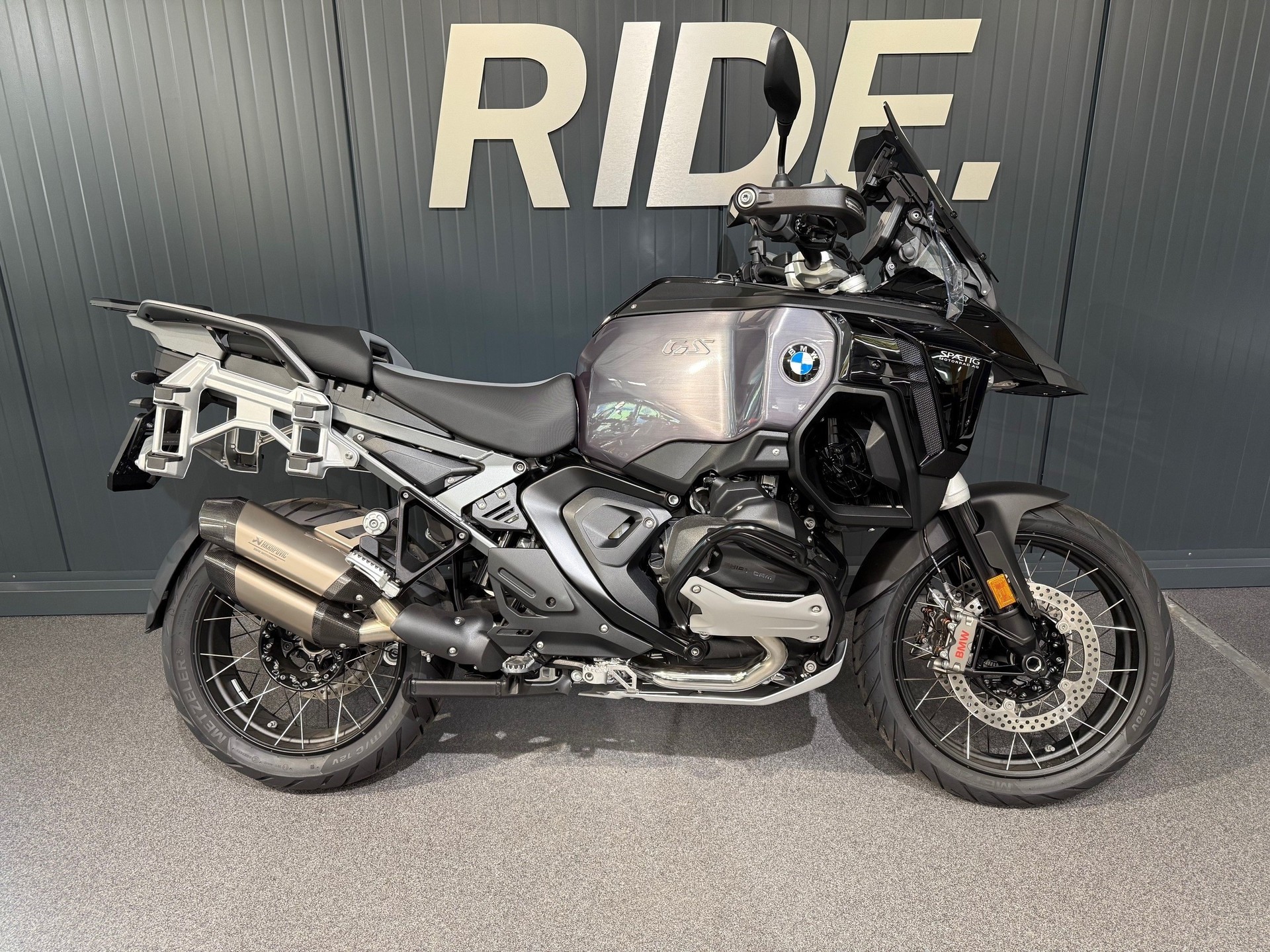 BMW R 1300 GS Adventure-image-0