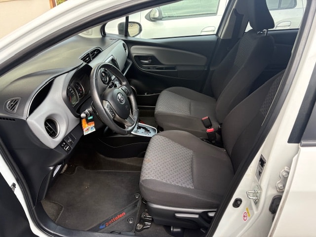 TOYOTA Yaris 1.33 Trend Multidrive S-image-9
