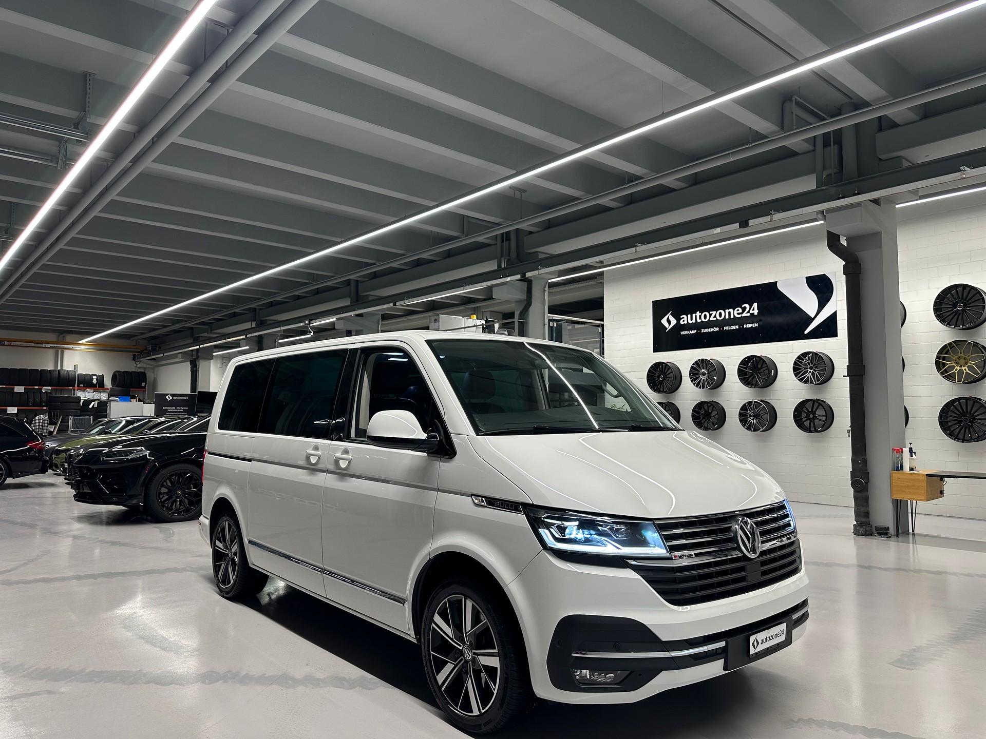 VW T6.1 Multivan 2.0 TDI 199 Highline DSG 4m *CH-Auto*Frisch MFK l Lückenlose Servicehistorie bei VW*-image-5