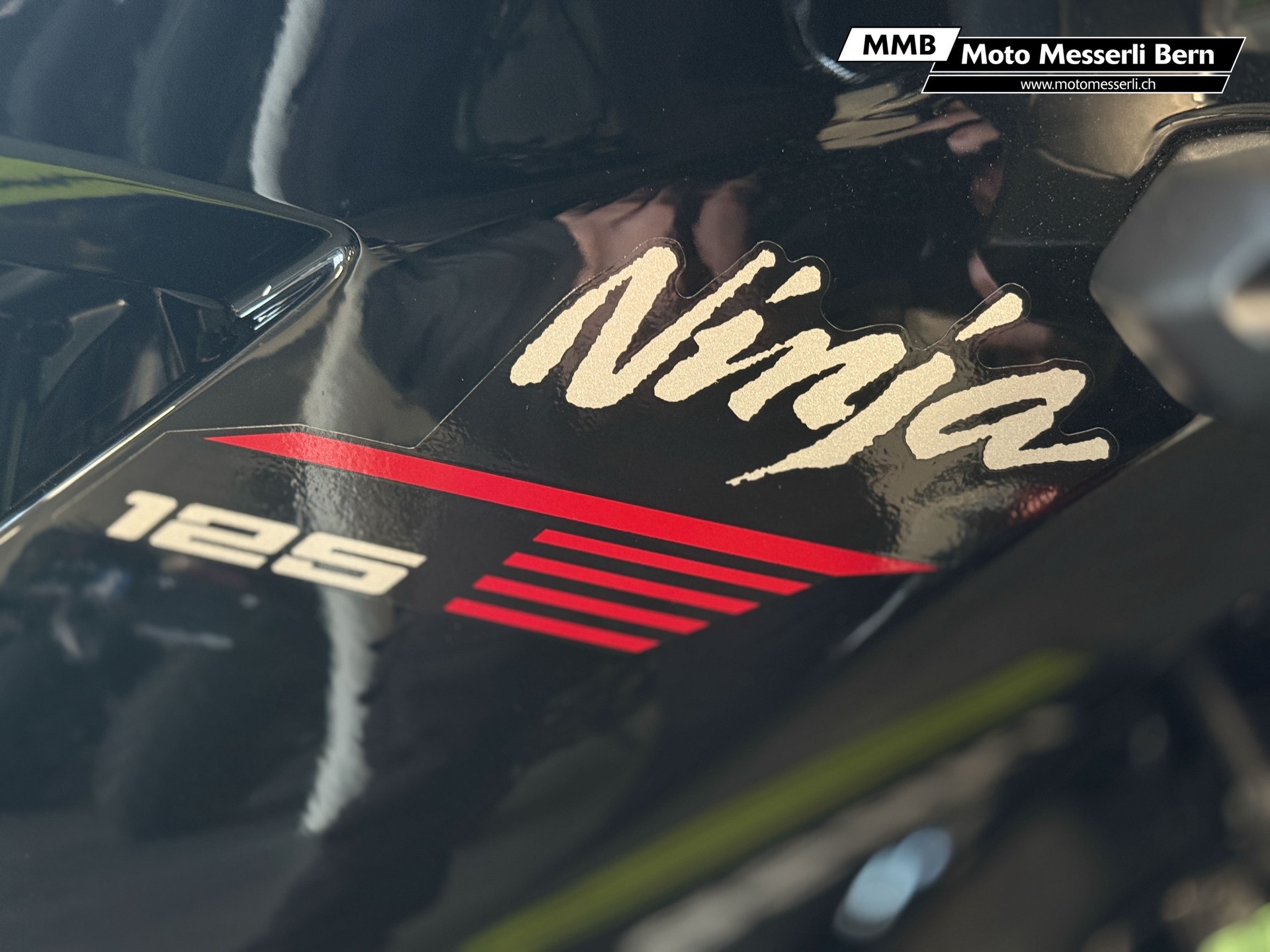KAWASAKI Ninja 125-image-9