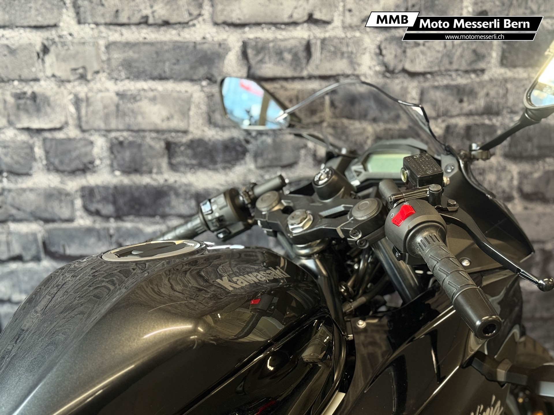 KAWASAKI Ninja 125-image-11
