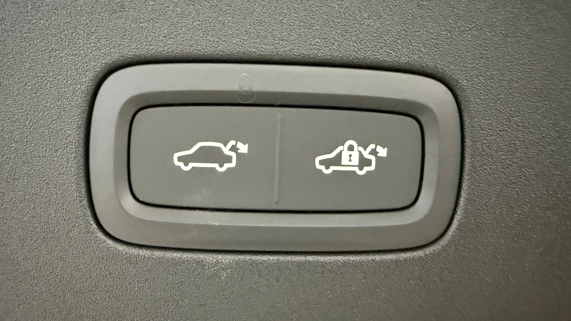 VOLVO ES90 Ultra-image-15