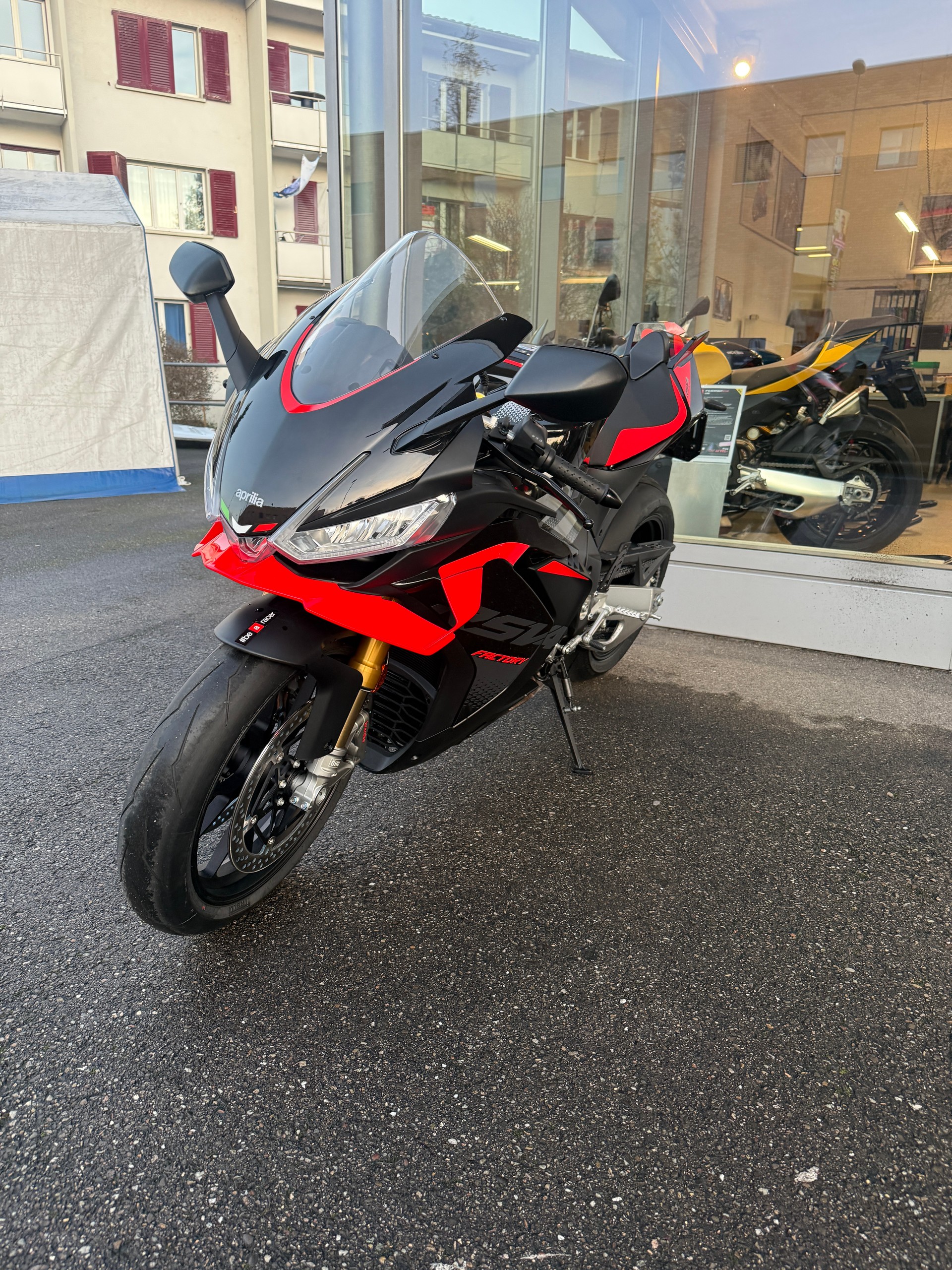 APRILIA RSV4 1100 E5+ Factory-image-7