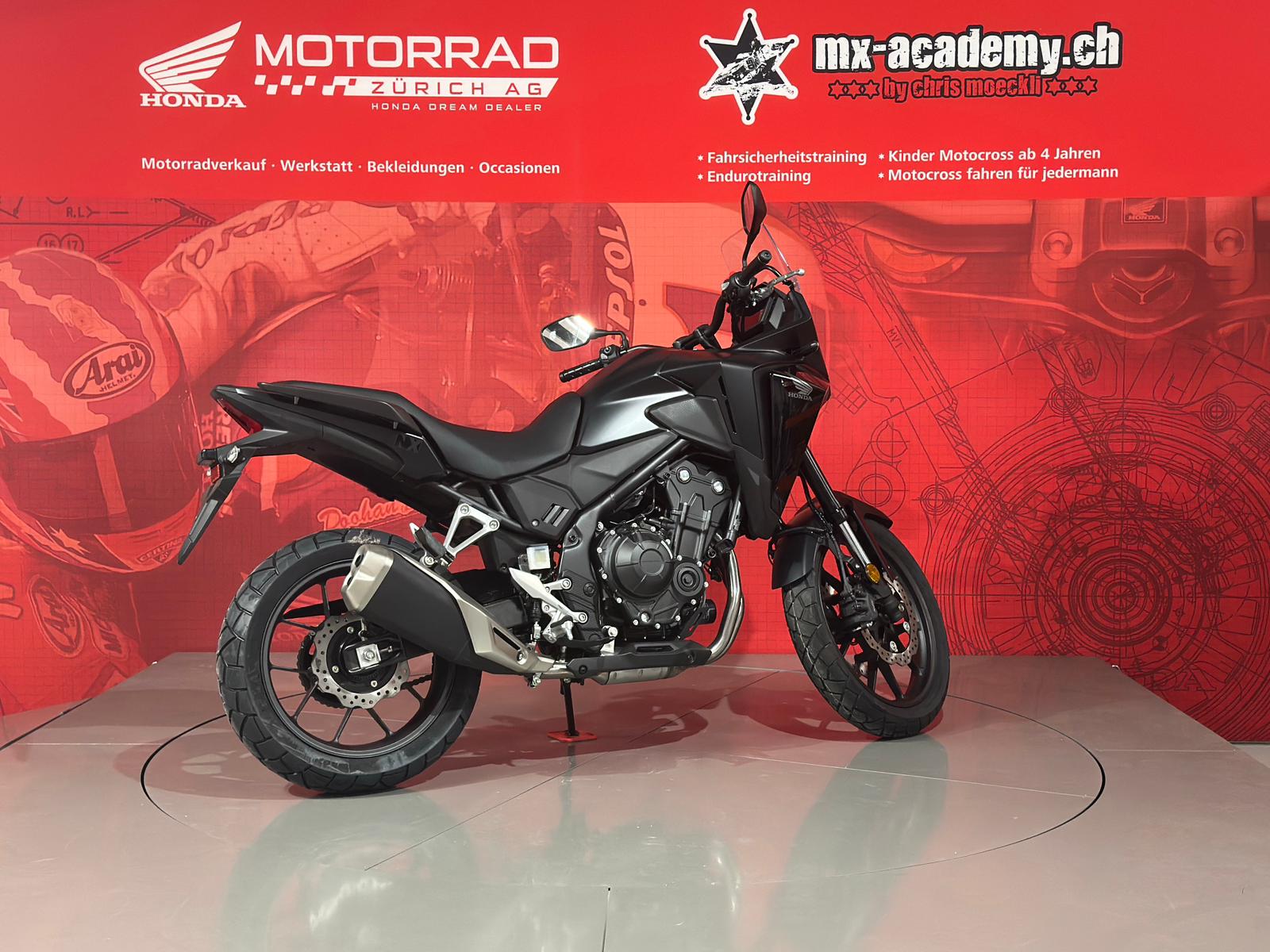 HONDA NX 500 *Matte Gunpowder Black Metallic* *Neufahrzeug*-image-8