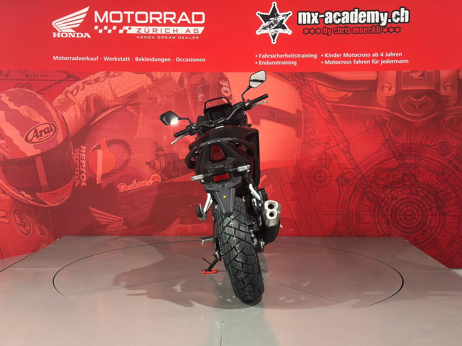 HONDA NX 500 *Matte Gunpowder Black Metallic* *Neufahrzeug*-image-7
