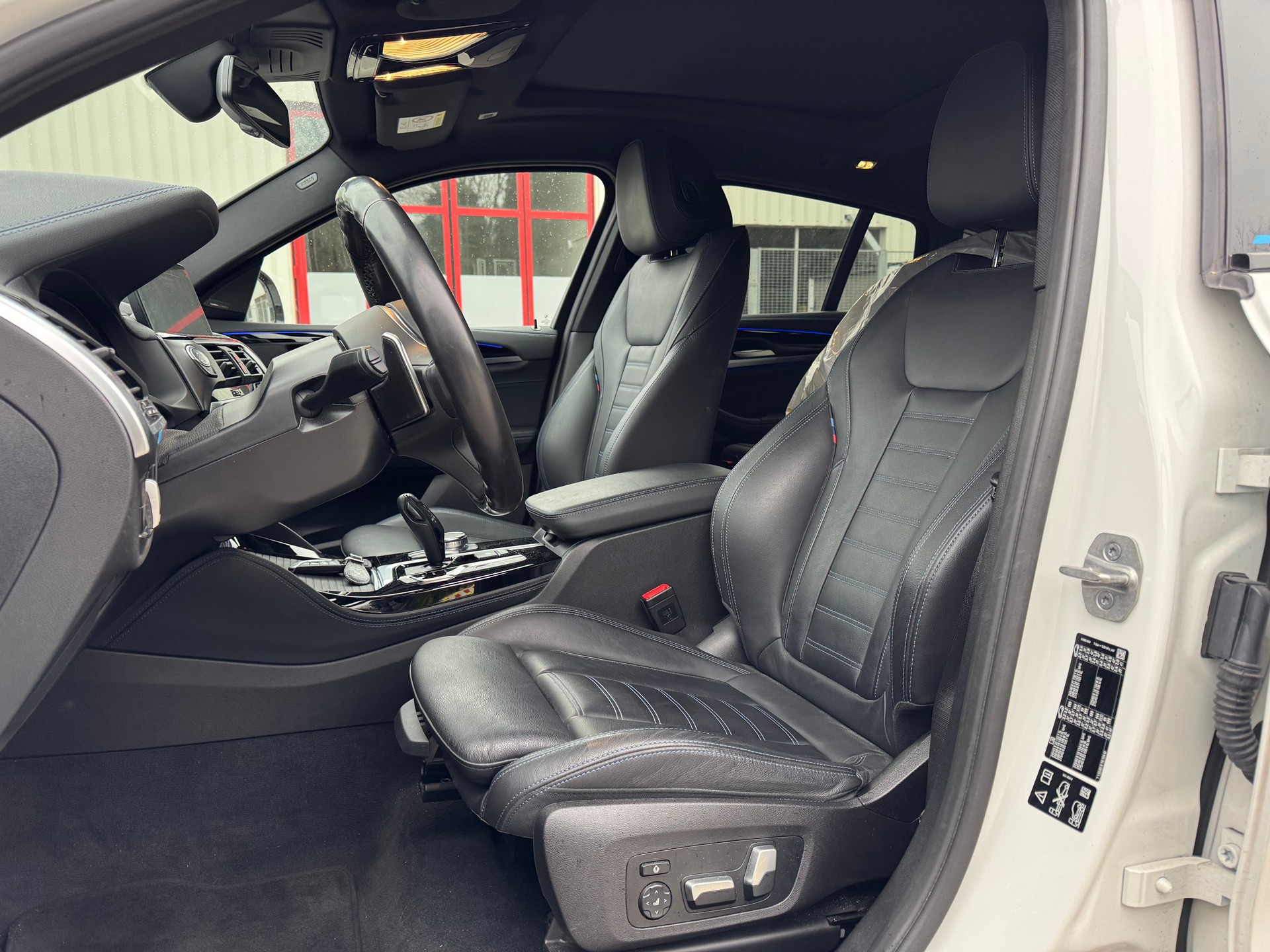 BMW X4 xDrive 30i Steptronic-image-7