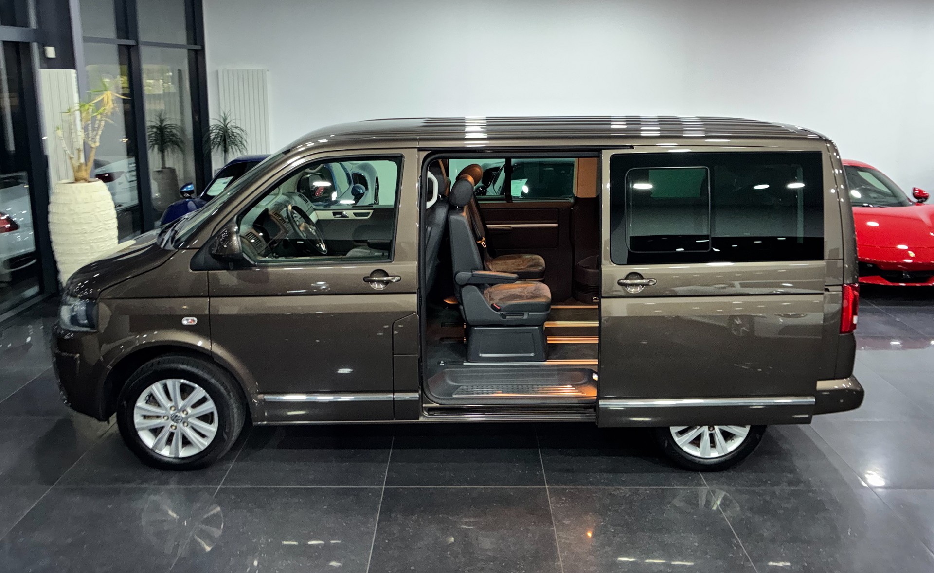 VW T5 Multivan 2.0 Bi-TDI CR Highline DSG-image-3
