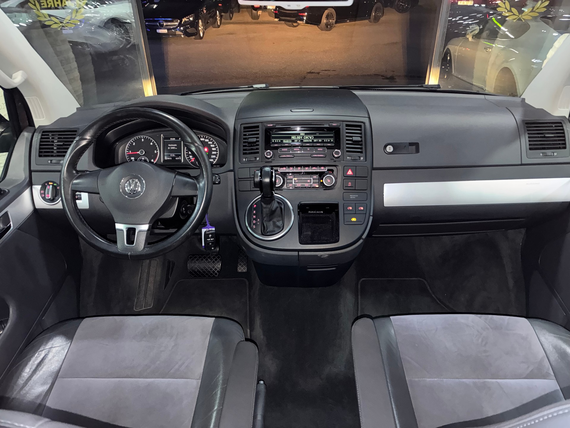 VW T5 Multivan 2.0 Bi-TDI CR Highline DSG-image-8