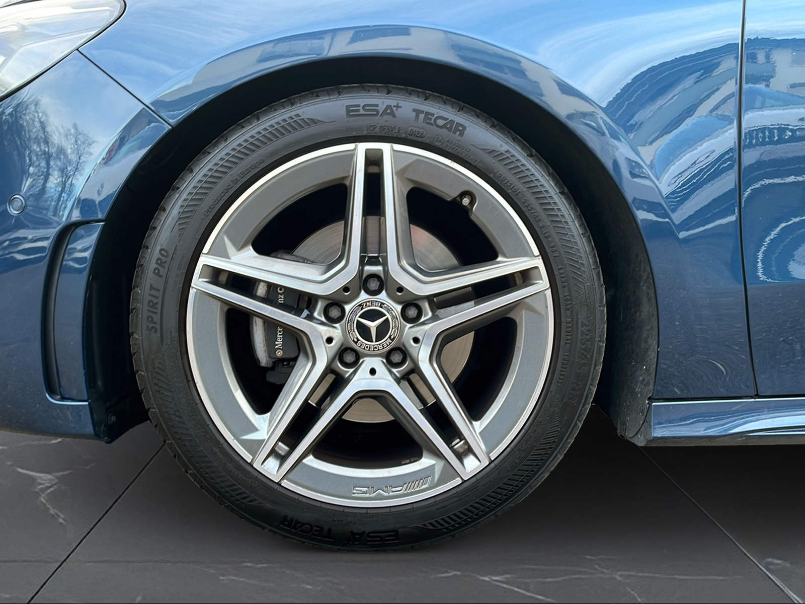 MERCEDES-BENZ B 180 AMG Line 7G-DCT-image-8