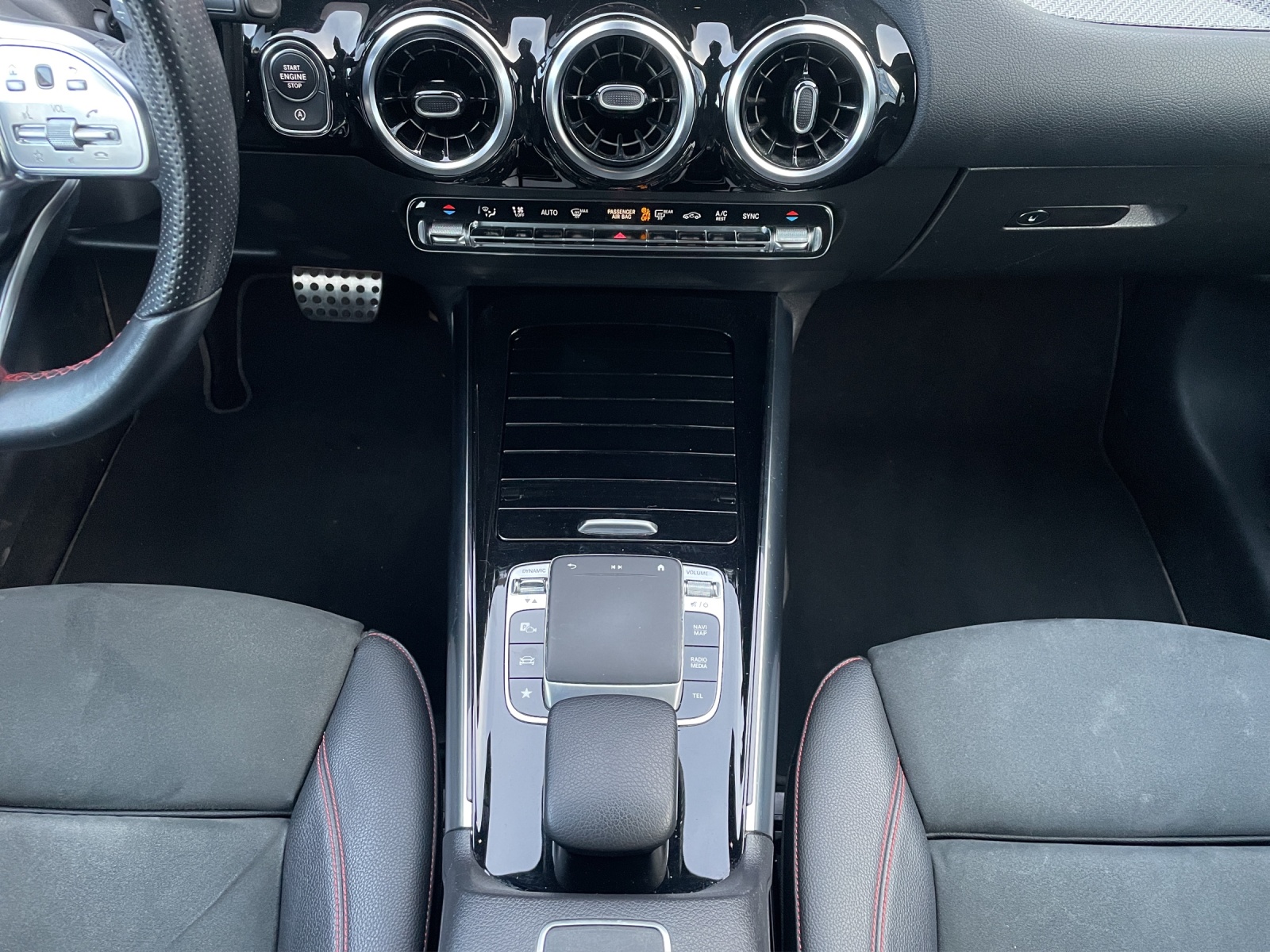 MERCEDES-BENZ B 180 AMG Line 7G-DCT-image-15