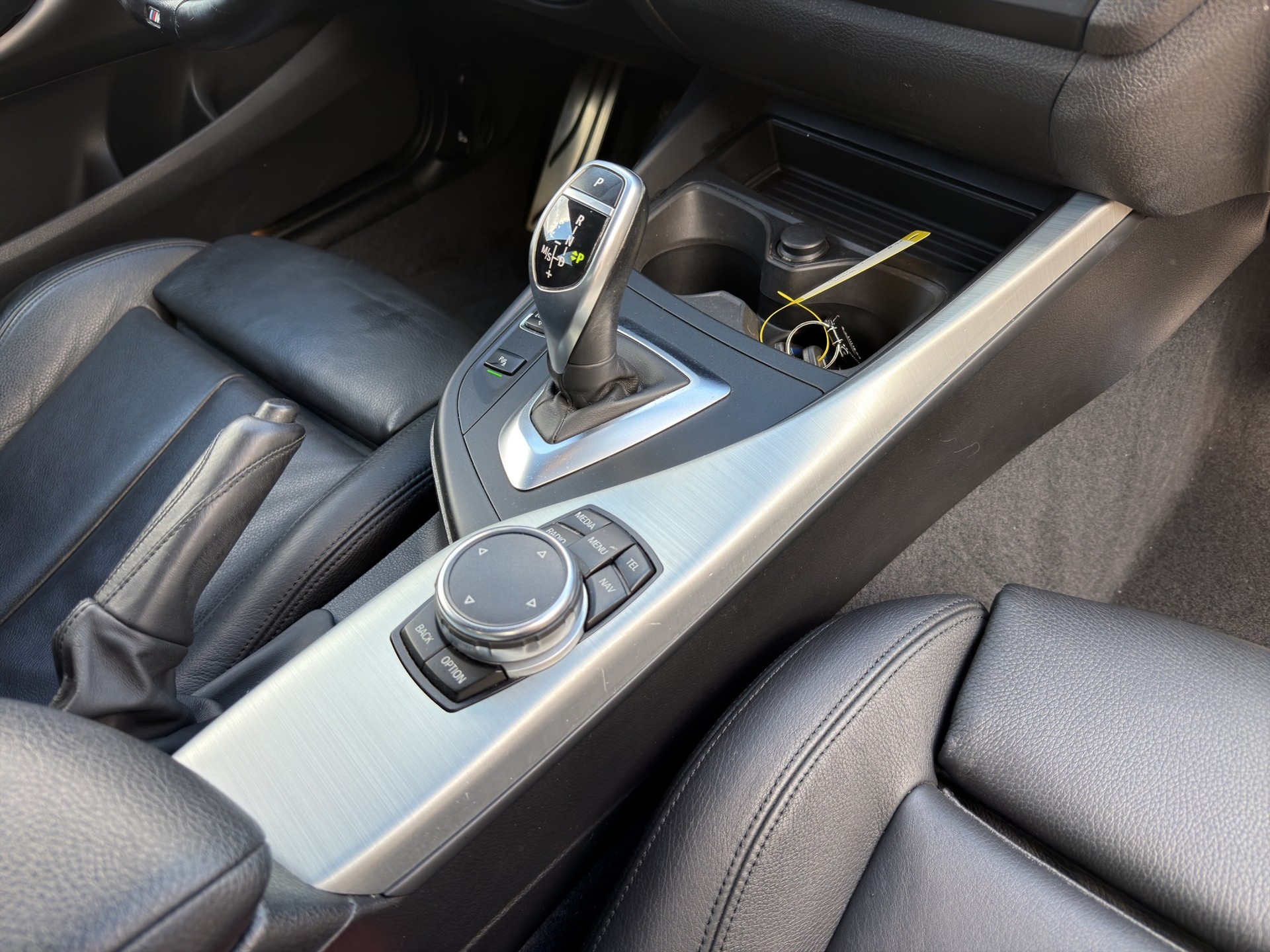 BMW M135i xDrive Steptronic-image-17