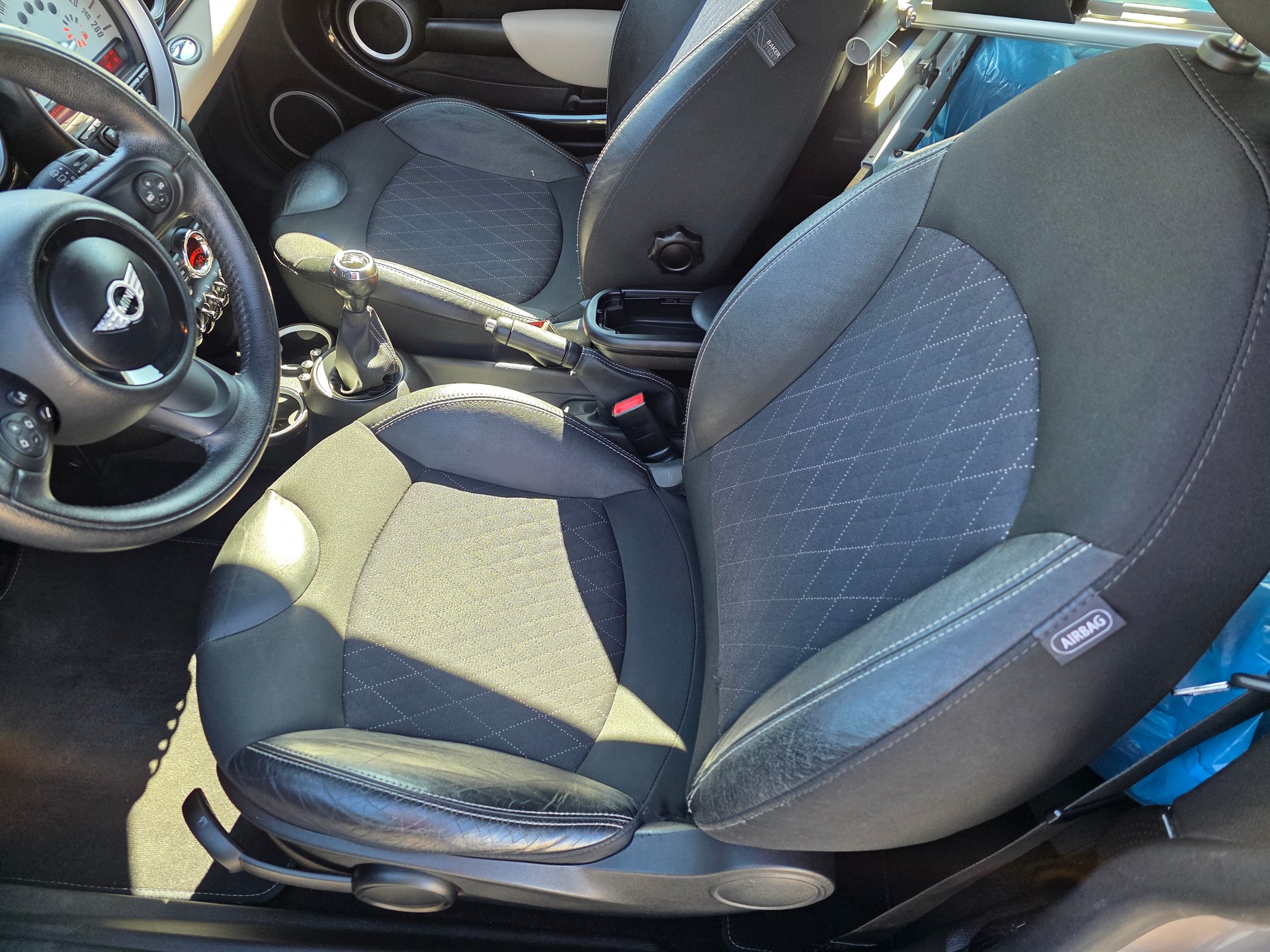 MINI Cooper-image-16