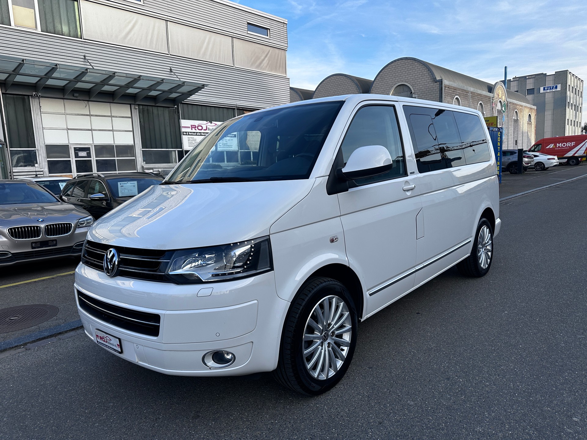 VW T5 Multivan 2.0 TDI CR Family Life DSG-showroom-element-1