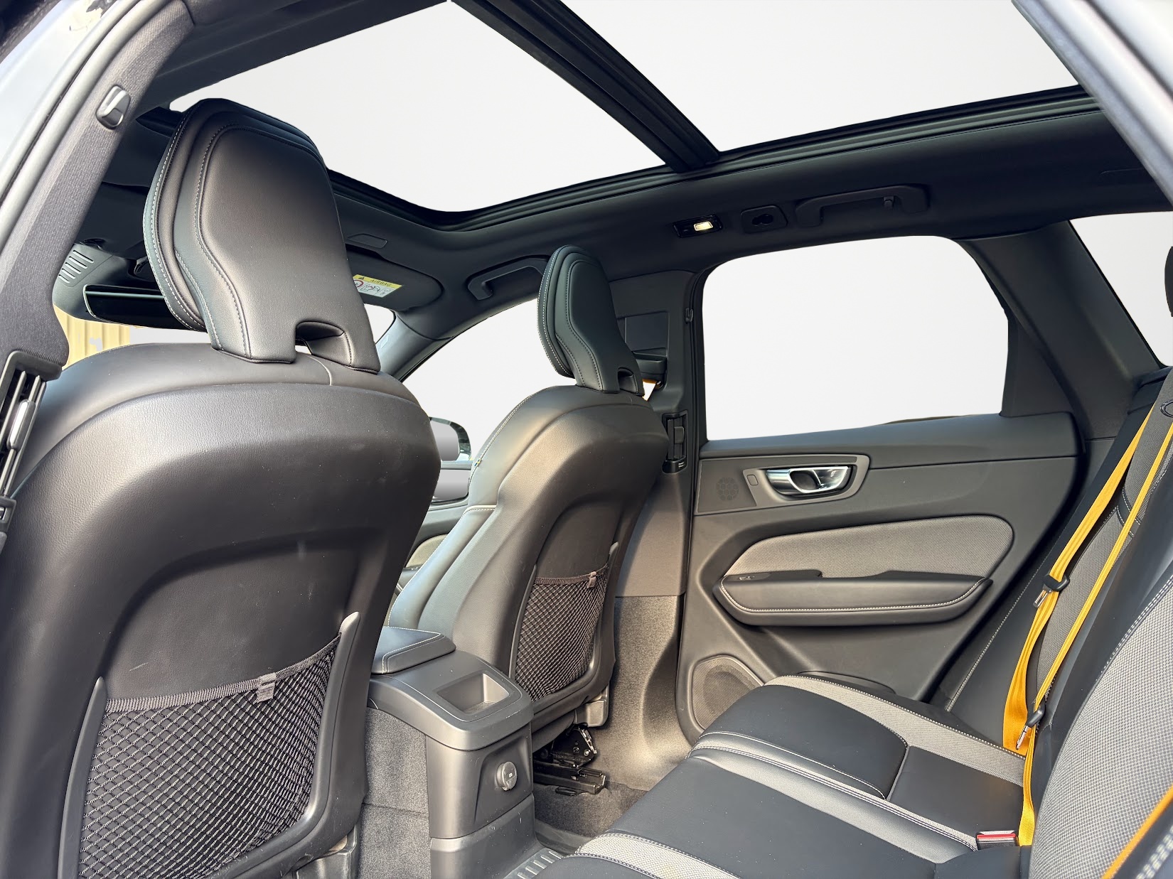 VOLVO XC60 T8 eAWD PluginHybrid Polestar Geartronic-image-11