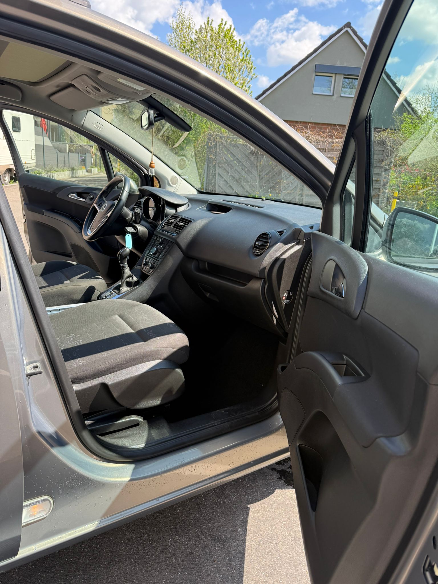 OPEL Meriva 1.7 CDTi Cosmo-image-9