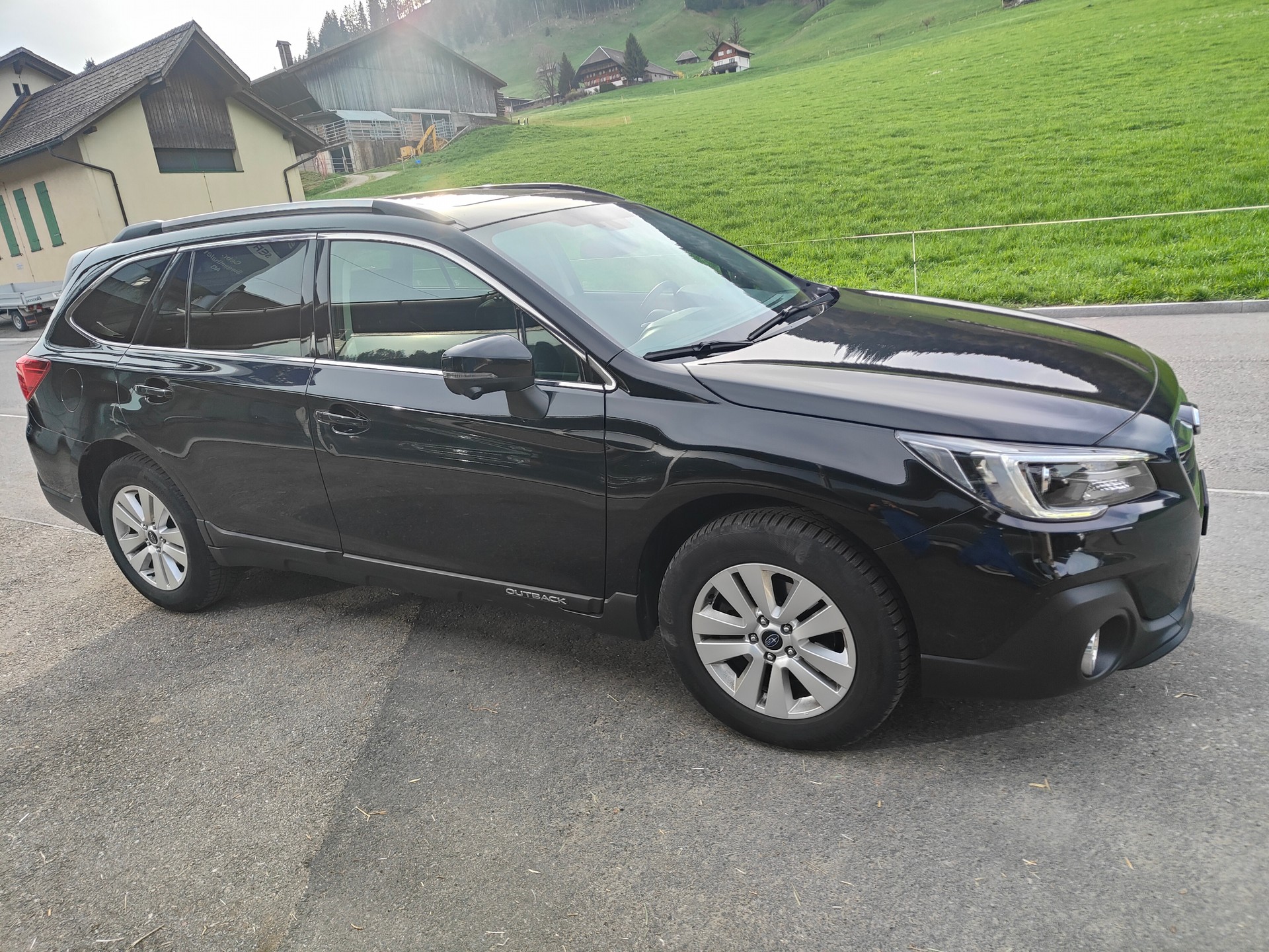 SUBARU Outback 2.5i Swiss Plus AWD Lineartronic-showroom-element-1
