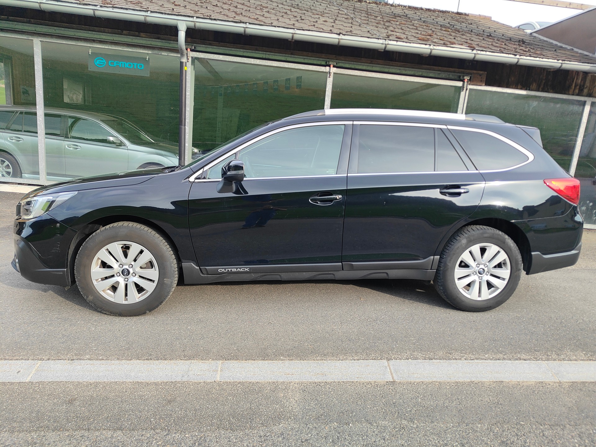 SUBARU Outback 2.5i Swiss Plus AWD Lineartronic-showroom-element-3