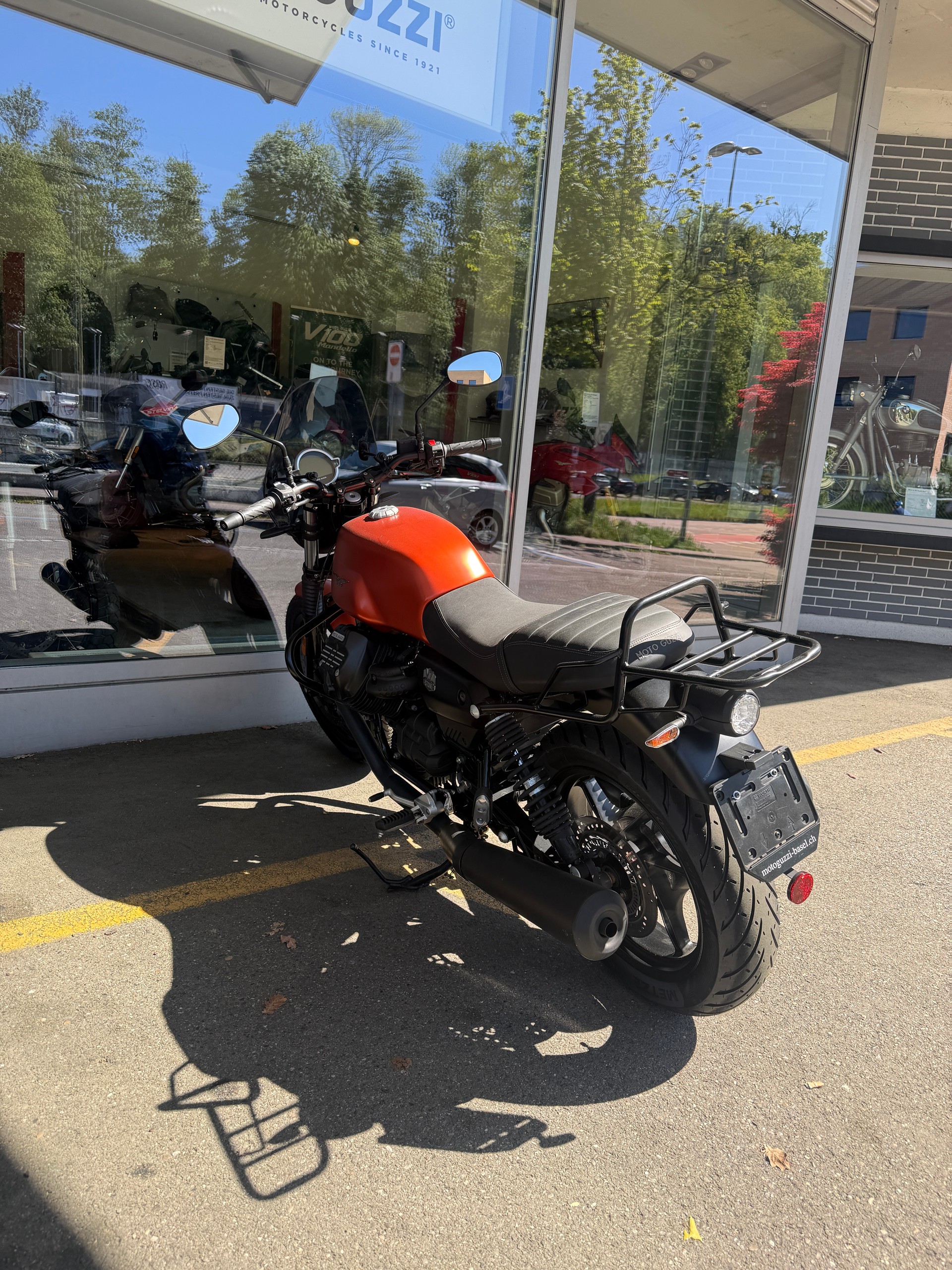 MOTO GUZZI V7 IV 850 Stone-image-9