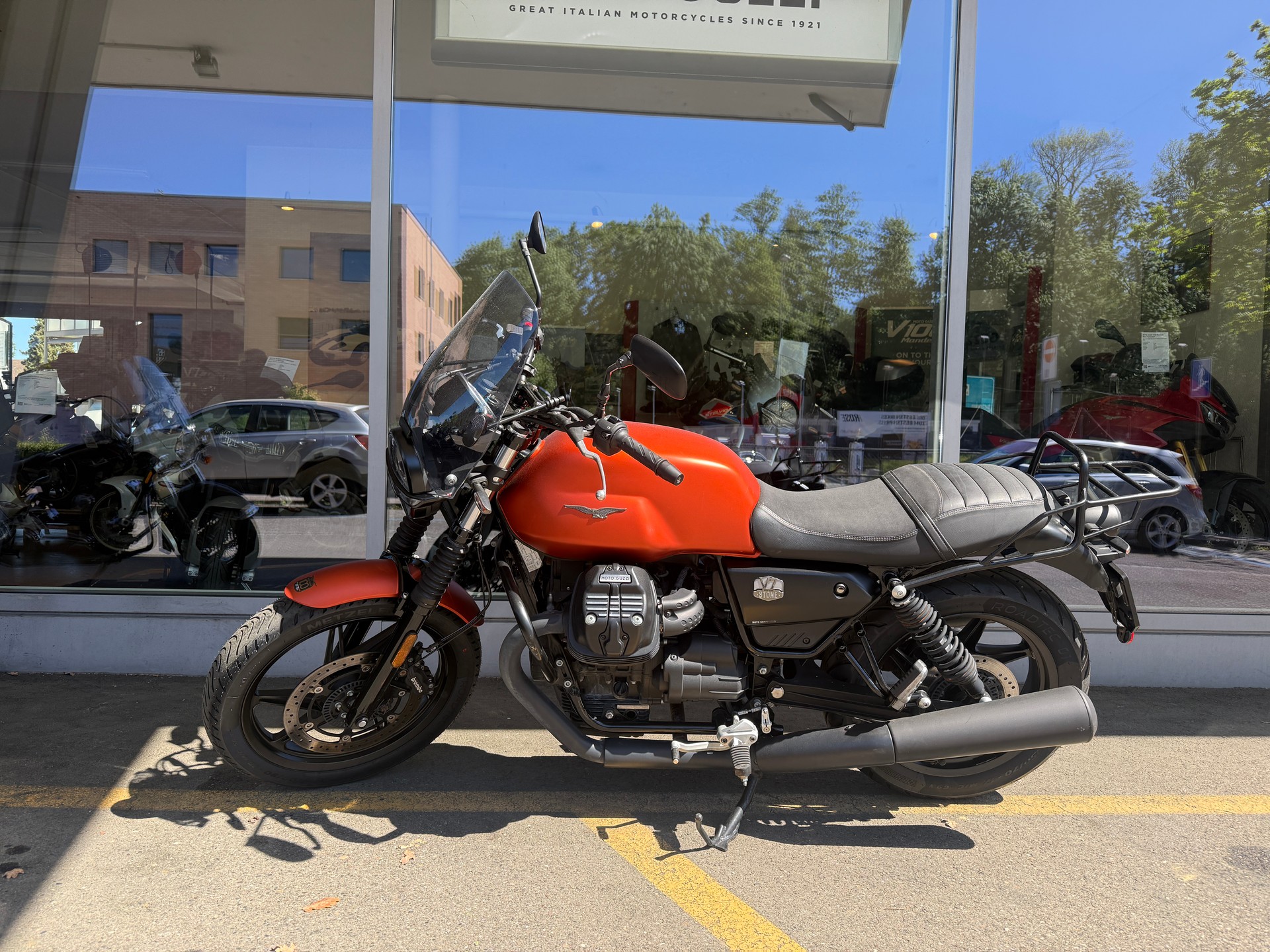 MOTO GUZZI V7 IV 850 Stone-image-6