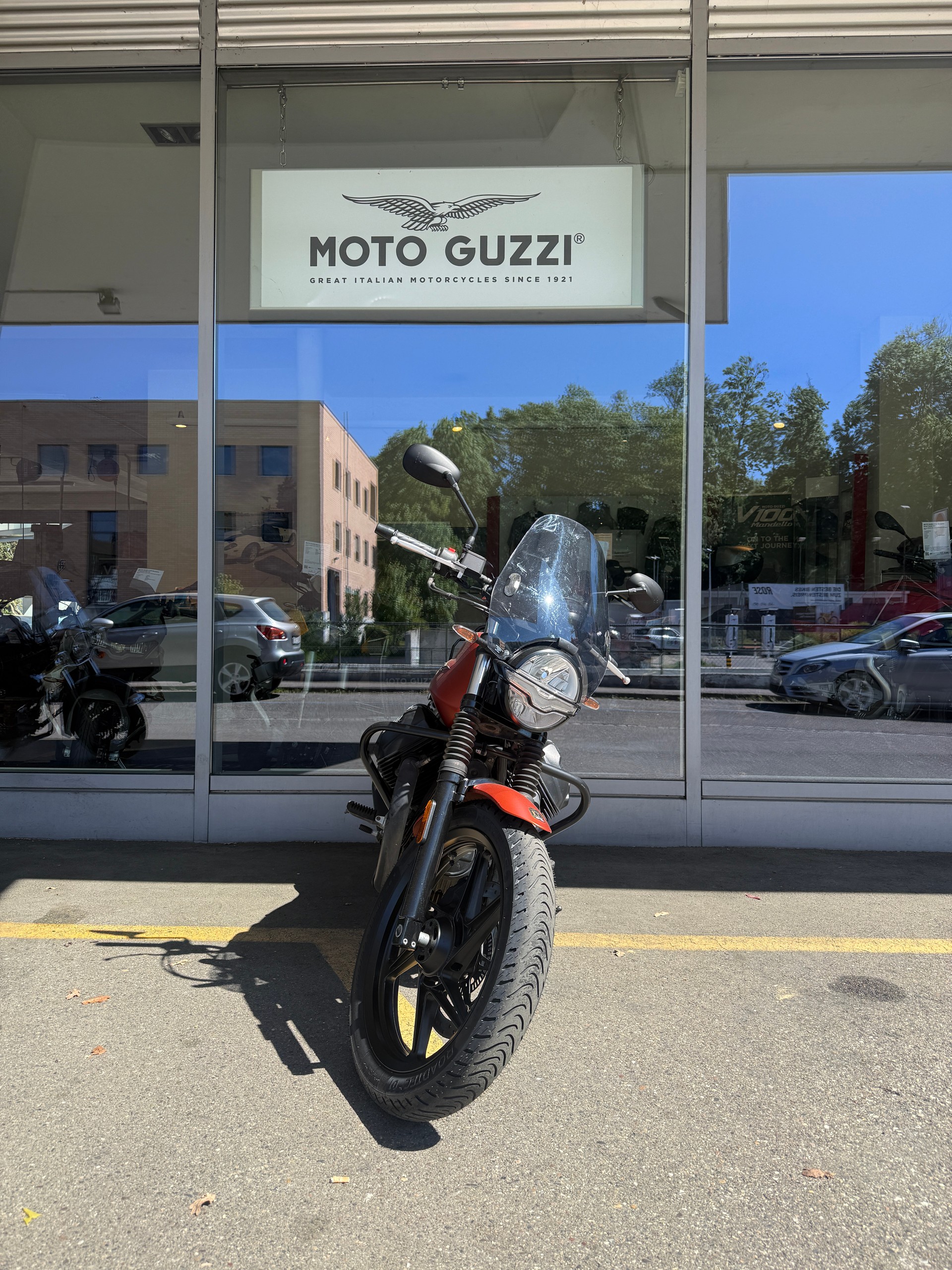 MOTO GUZZI V7 IV 850 Stone-image-3