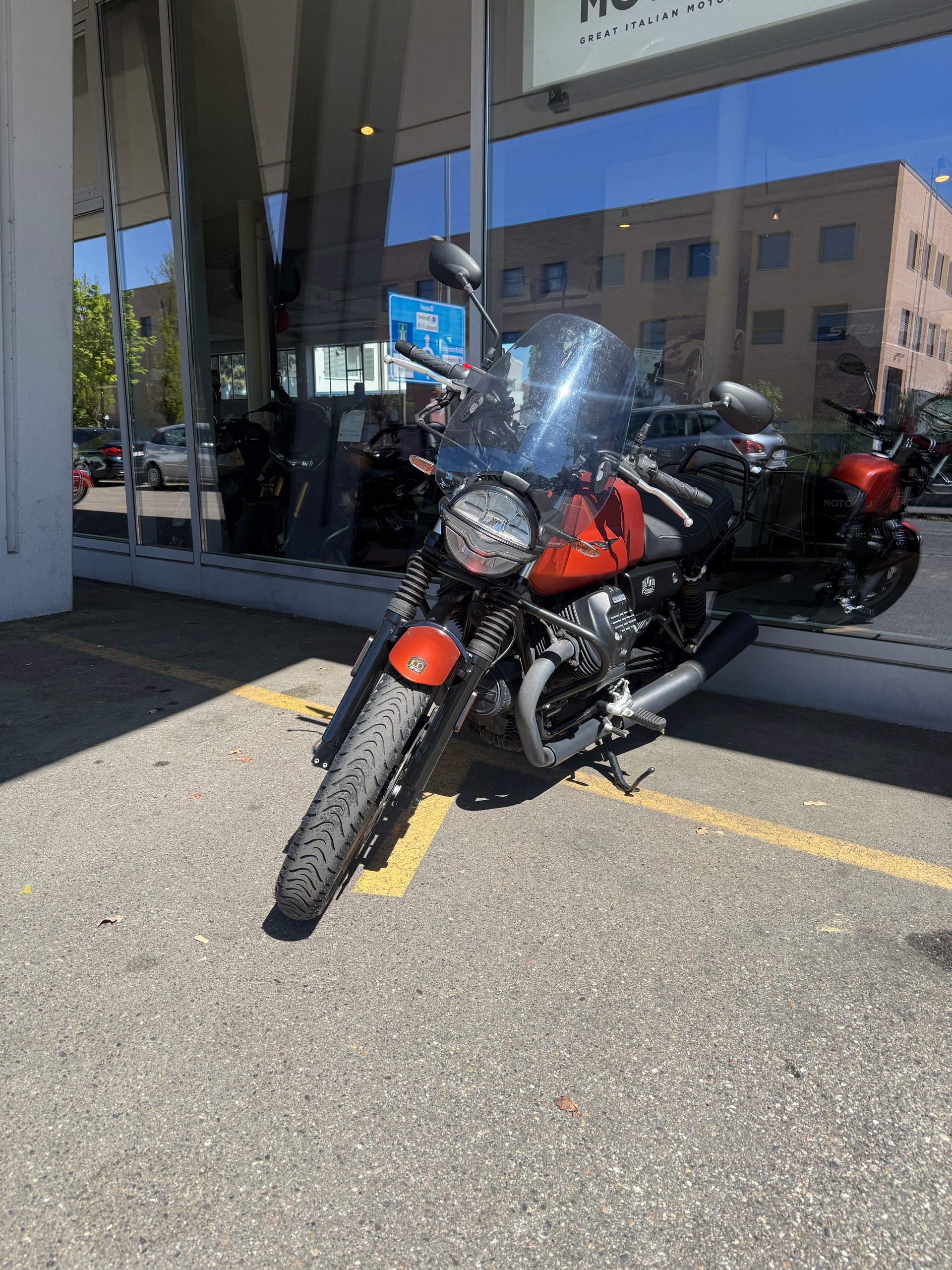 MOTO GUZZI V7 IV 850 Stone-image-2