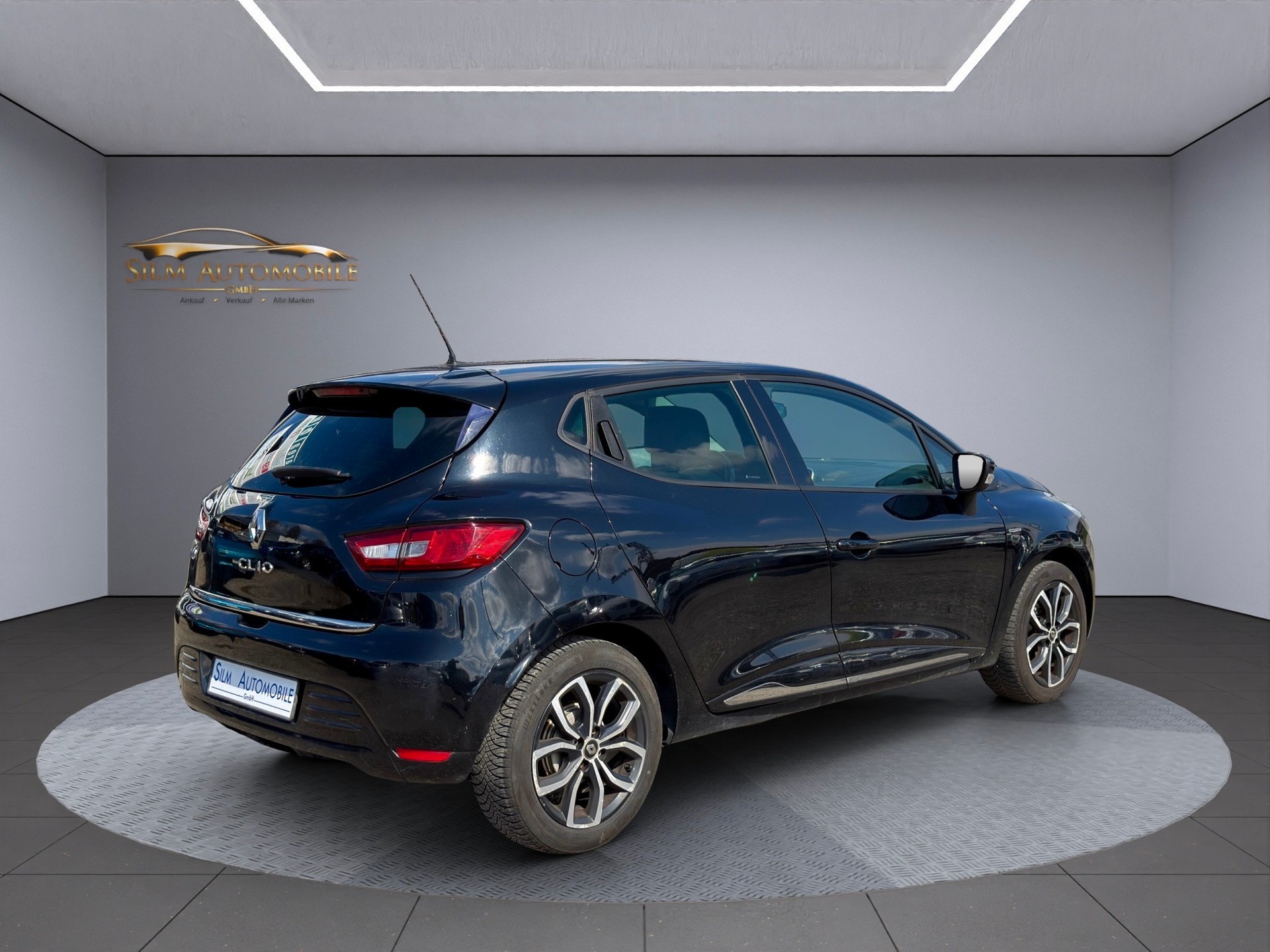 RENAULT Clio 0.9 Intens-image-6