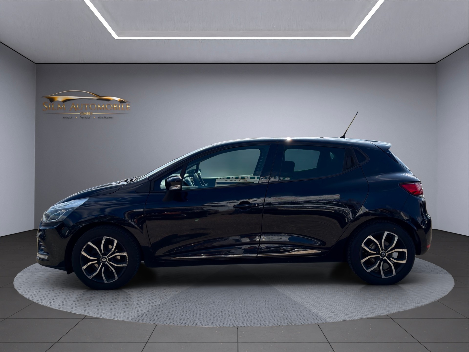 RENAULT Clio 0.9 Intens-image-4
