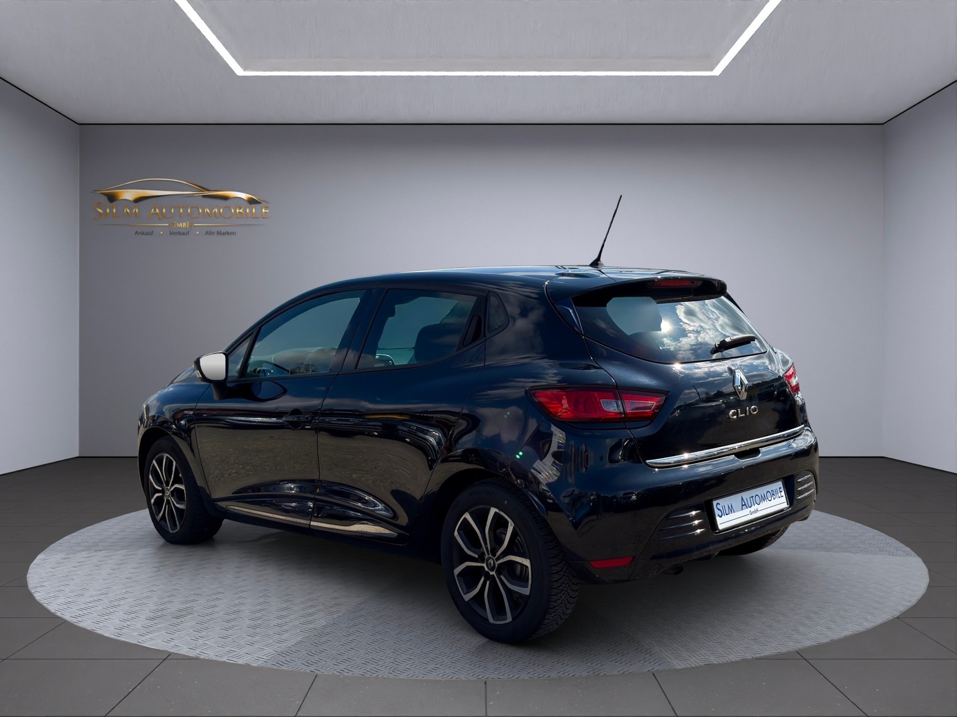 RENAULT Clio 0.9 Intens-image-5