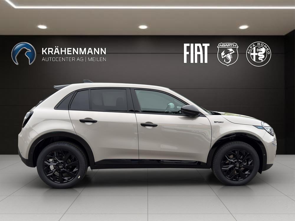 FIAT 600 1.2 Hybrid 145 Sport-image-5