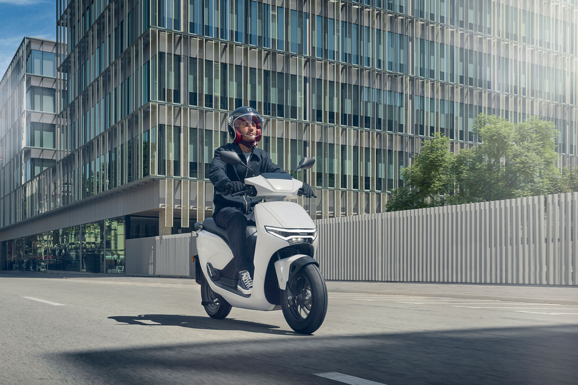 HONDA CUV e Connected-showroom-element-2