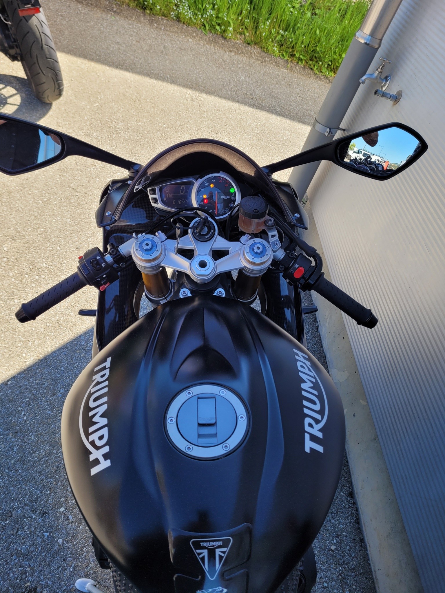 TRIUMPH Daytona 675 R ABS-image-5