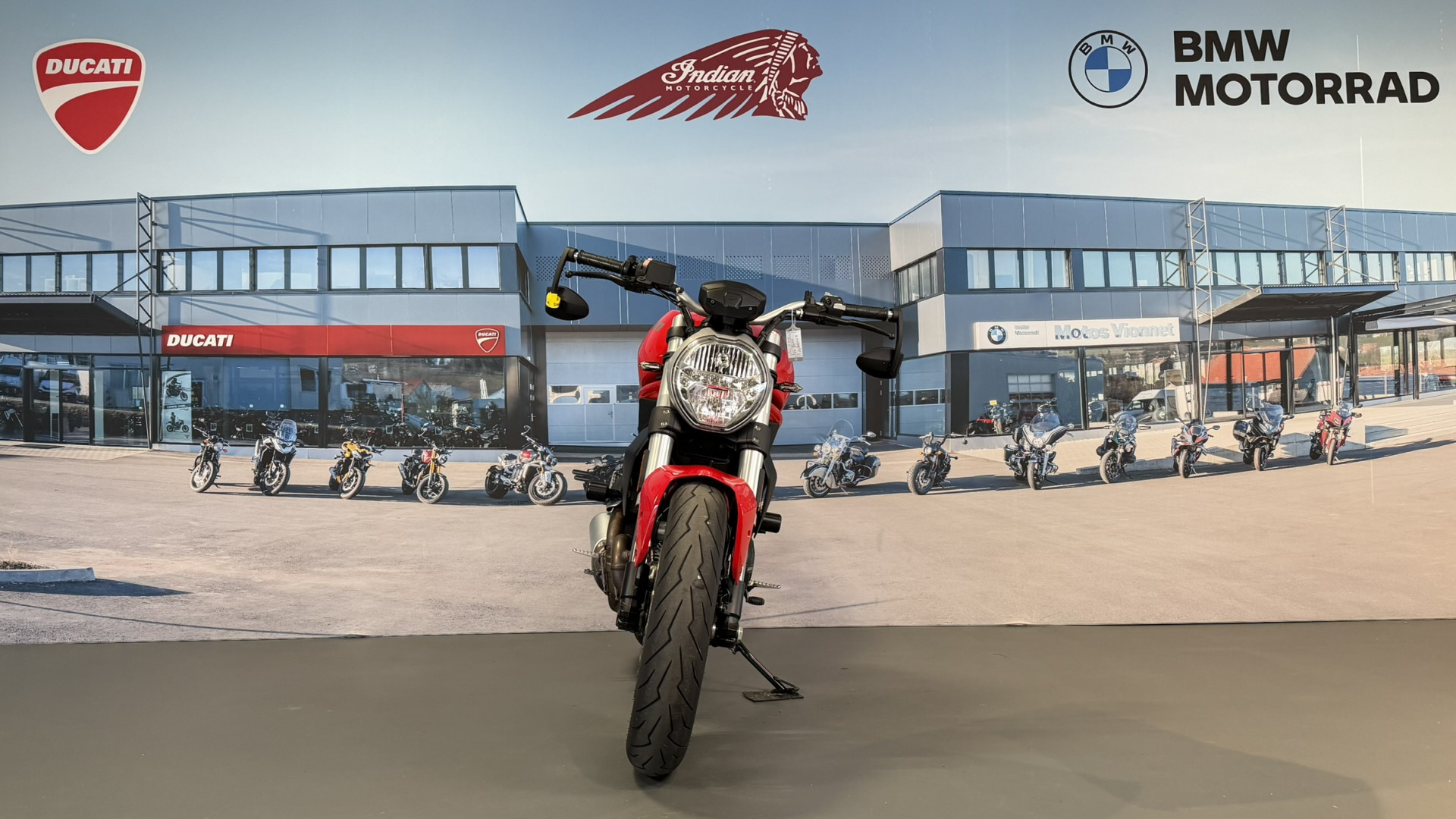 DUCATI Monster 797-showroom-element-1