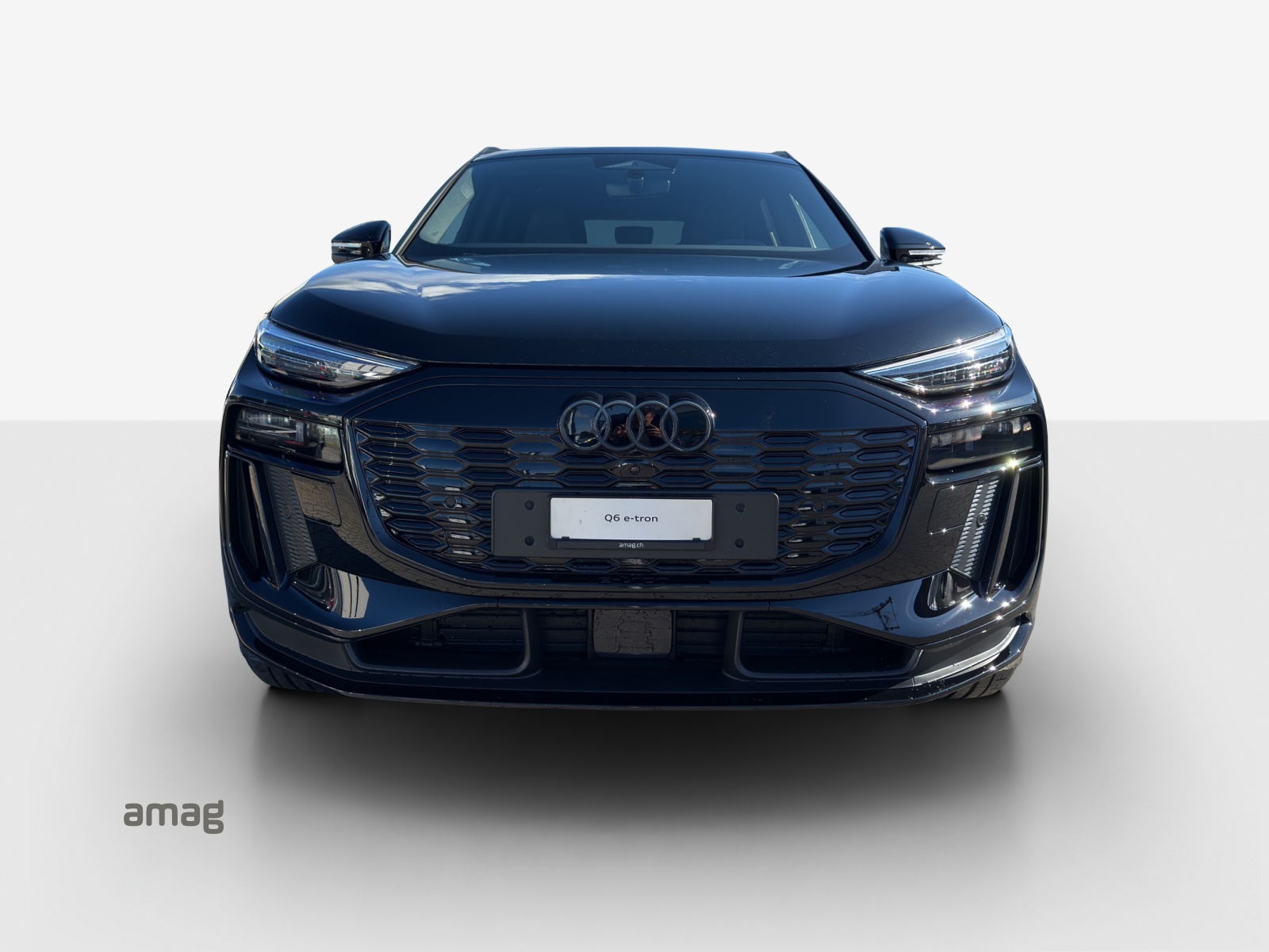 AUDI Q6 e-tron quattro-image-6