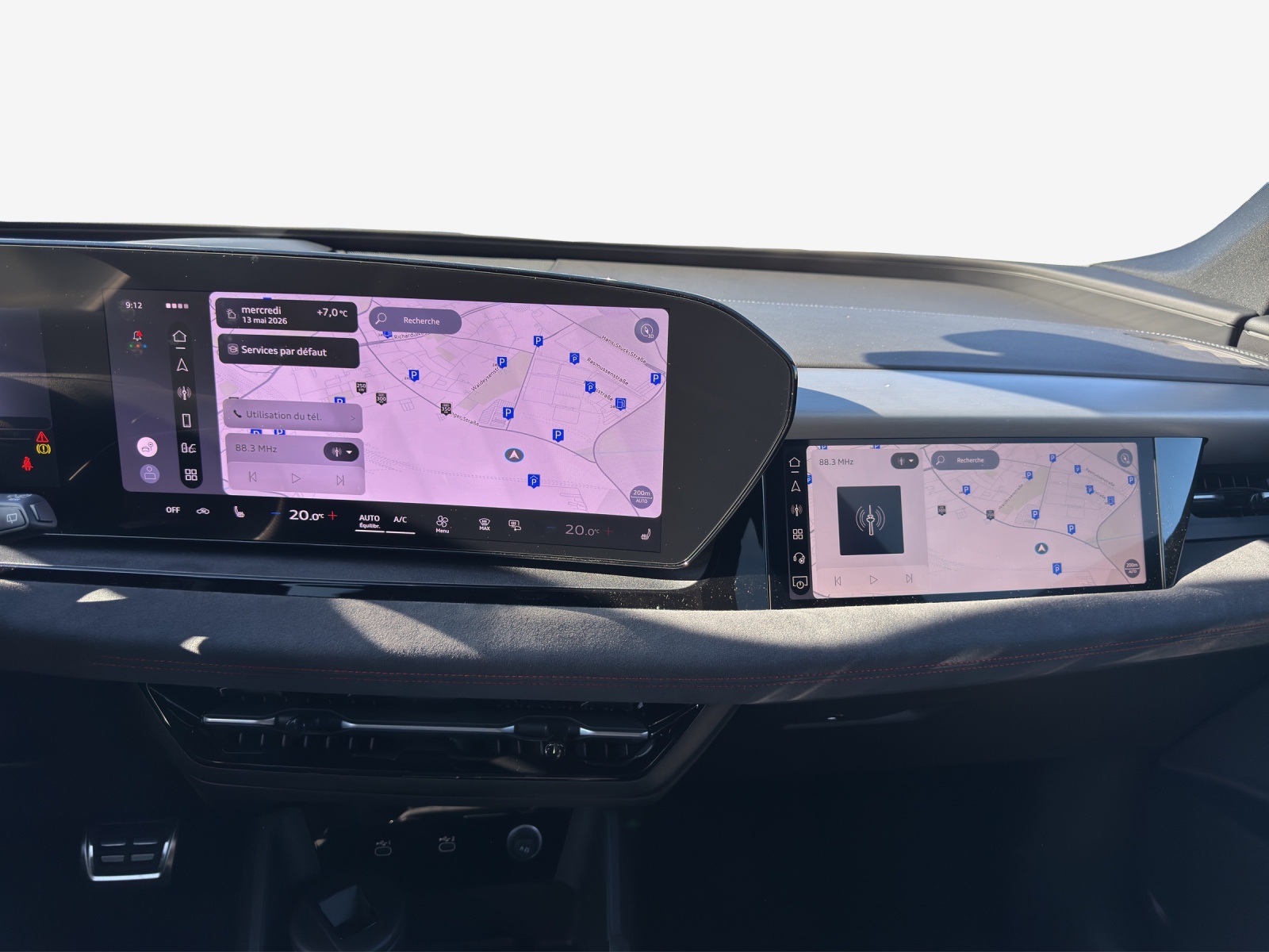 AUDI Q6 e-tron quattro-image-10