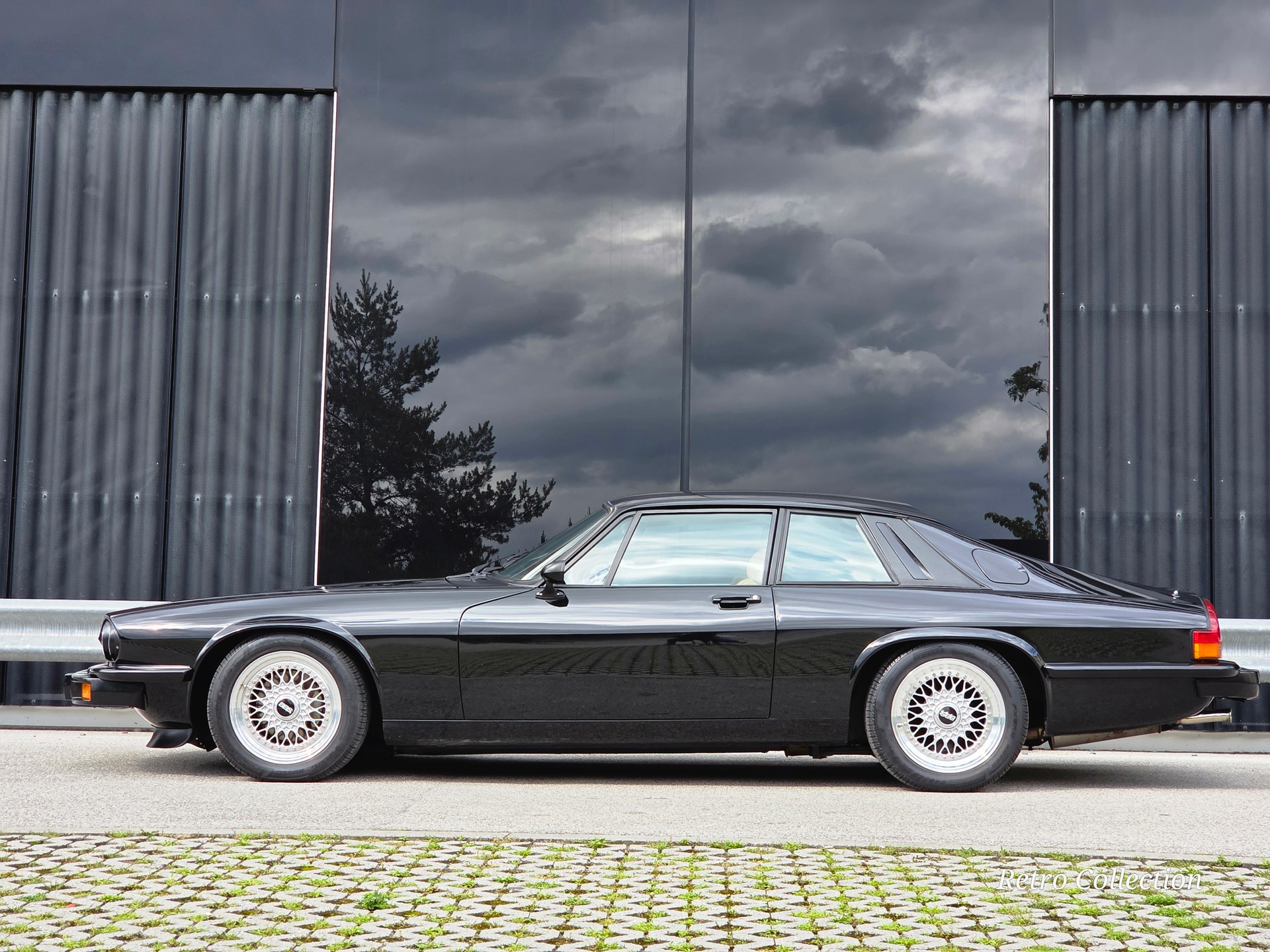 JAGUAR XJS V12 - rare 1ère série - voiture CH - excellent état - accessoires Jaguar Sport - jantes BBS - expertisée vétéran 05.2026.-image-2