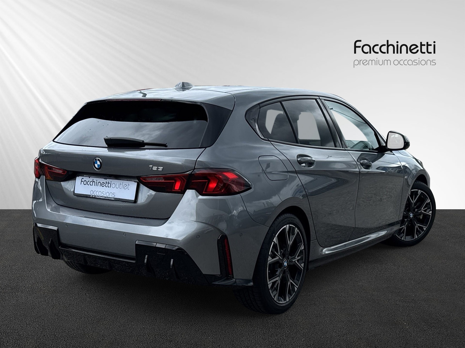 BMW 123 xDrive M Sport Steptronic-showroom-element-2
