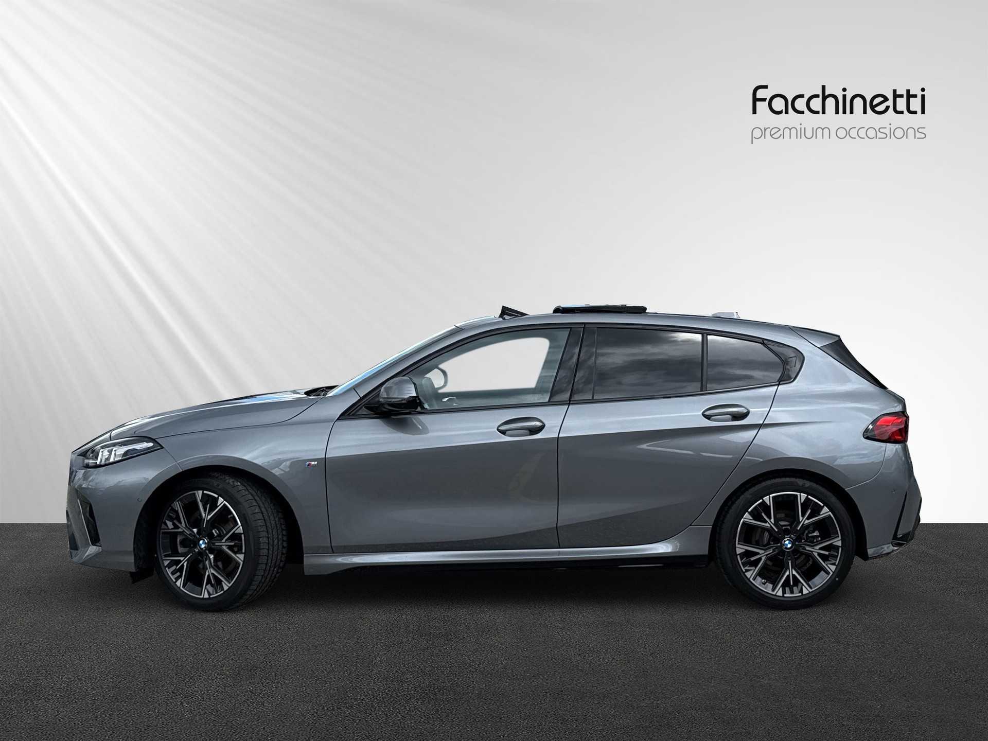 BMW 123 xDrive M Sport Steptronic-showroom-element-1